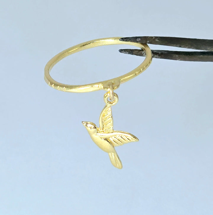 טבעת ציפוי זהב עם ציפור מתנועע
