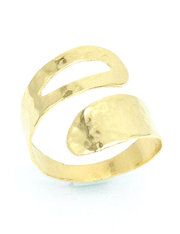 טבעת רחבה פתוחה ציפוי זהב מתאימה לרוב המידות
