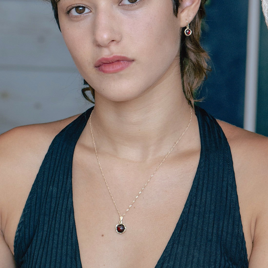 שרשרת תליון מצופה זהב משובץ גארנט