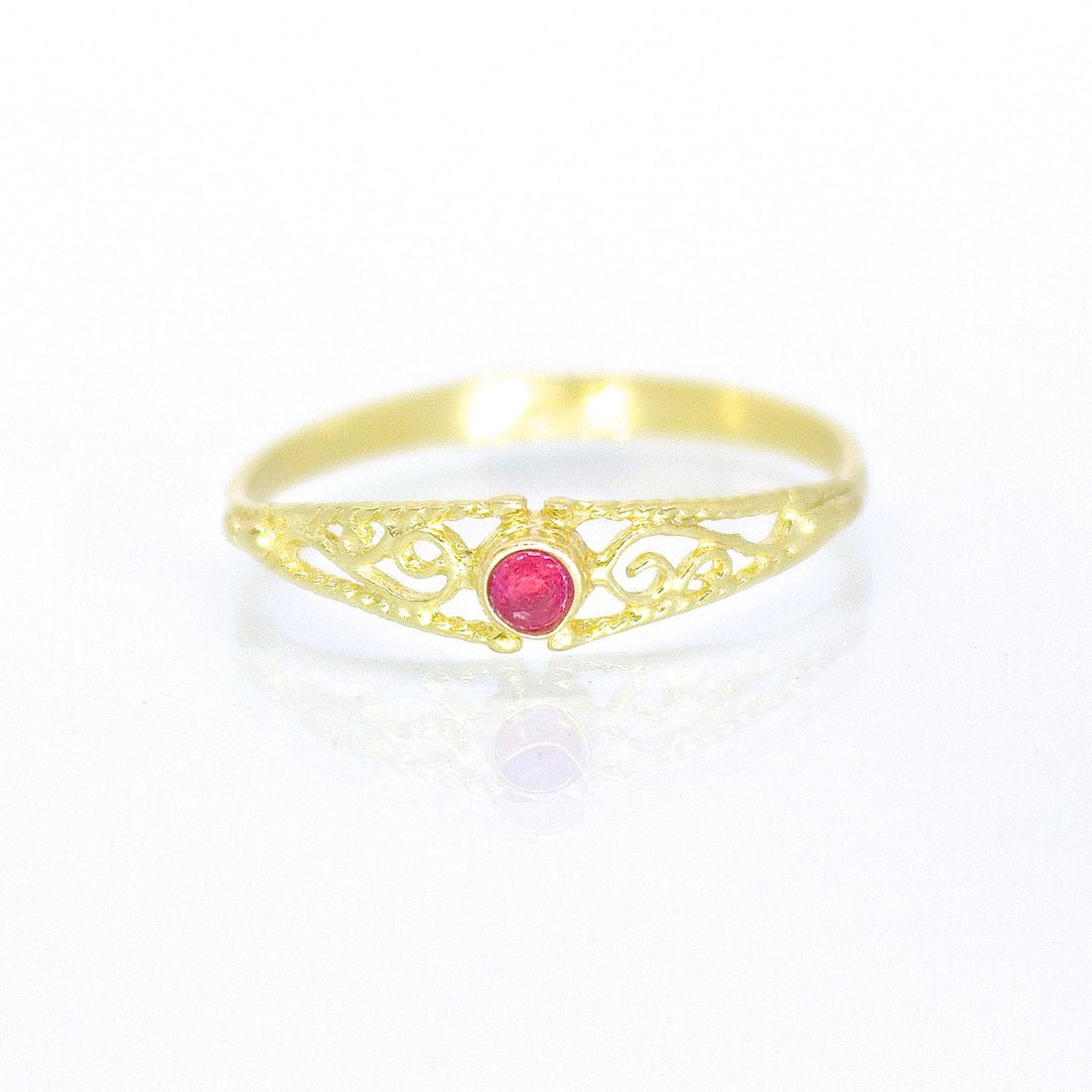 טבעת זהב 14 קראט פיליגרן דקה משובצת רובי