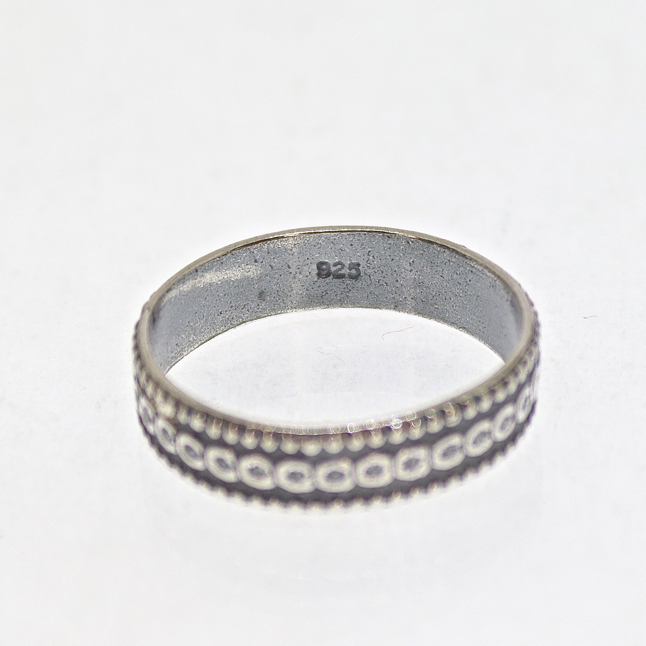 טבעת רחבה מנוקדת כסף 925