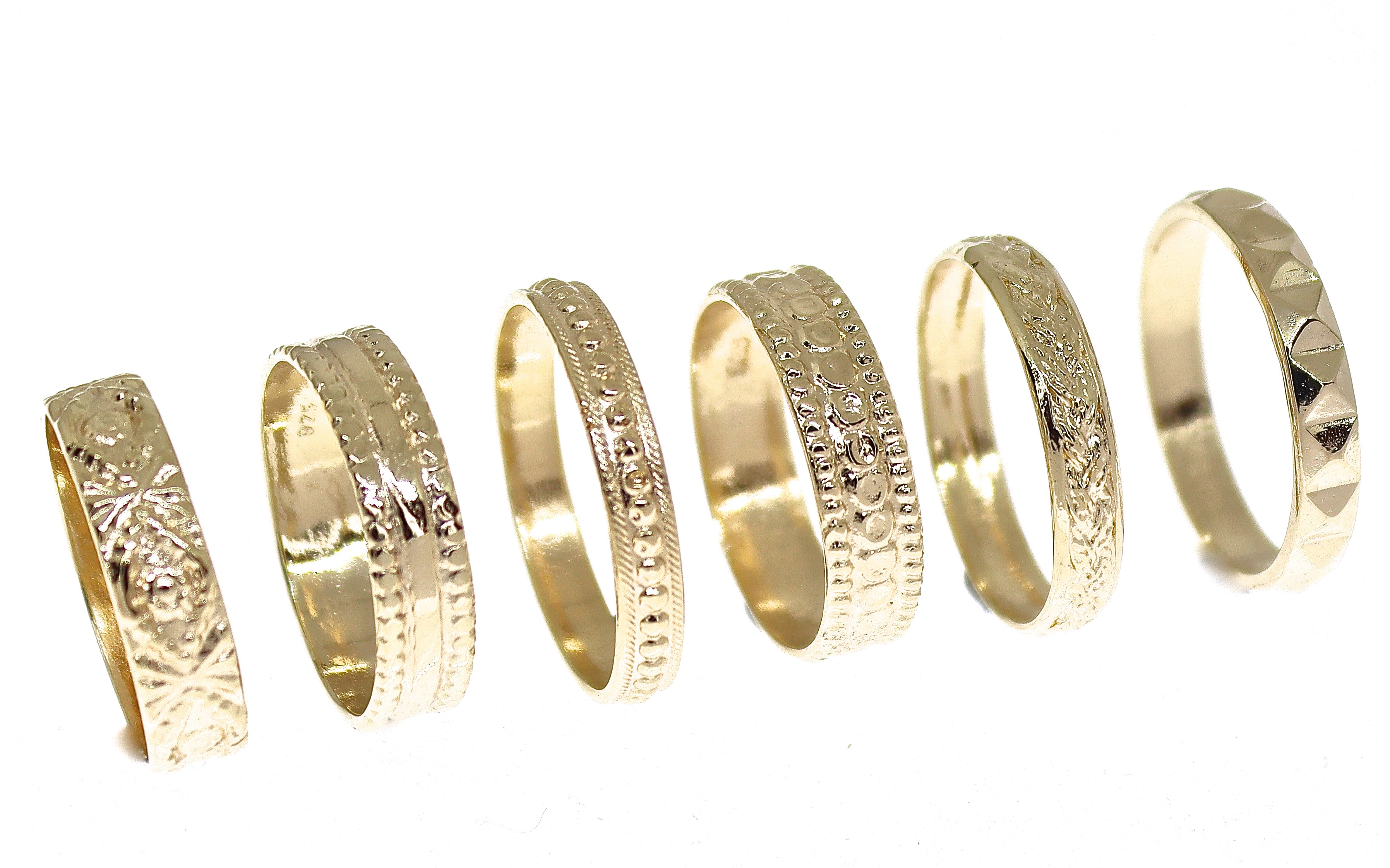 טבעת נישואין נקודות זהב 14 קראט