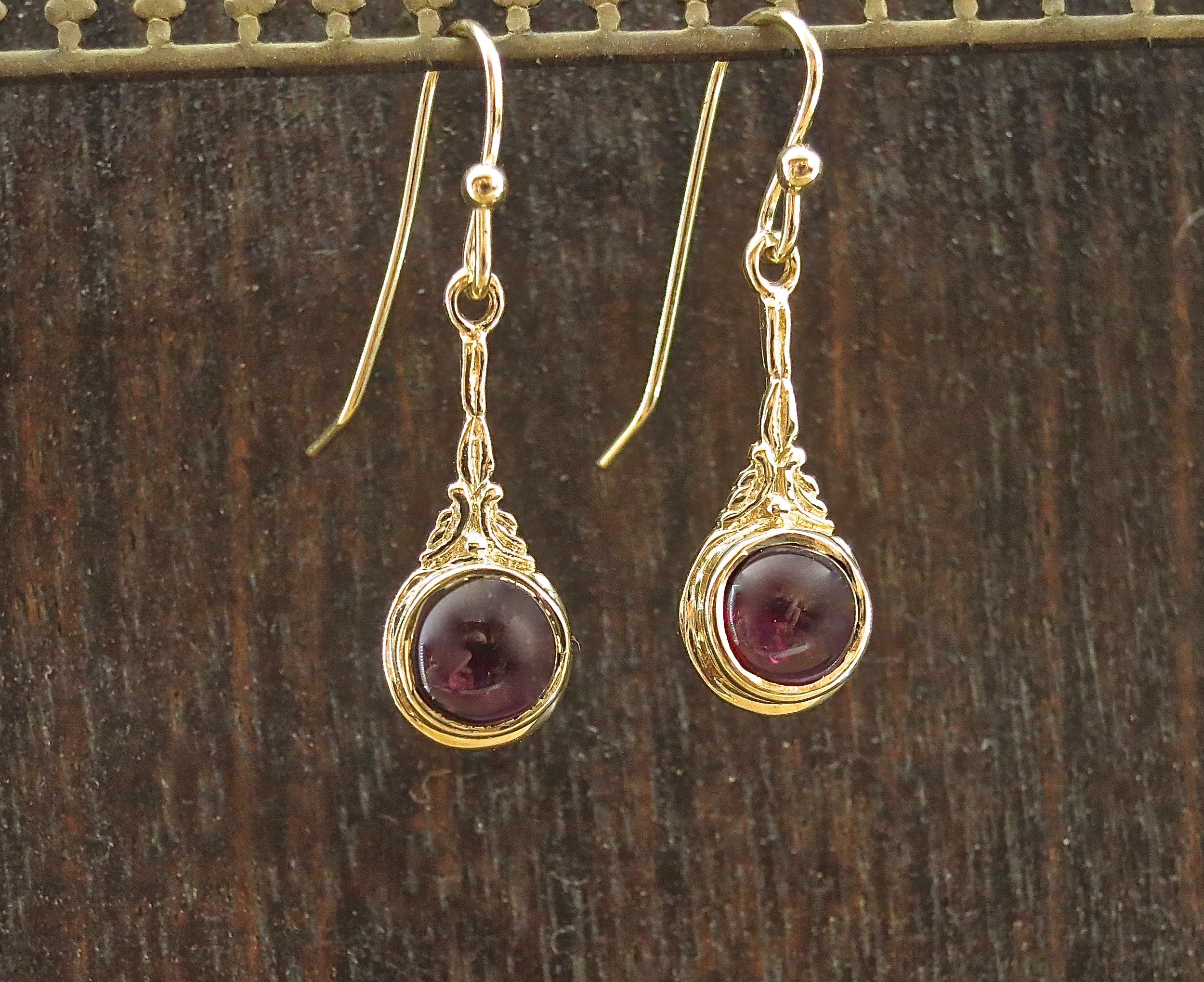 עגילי זהב גרנט תלויים, עגילי אבני חן אדומות