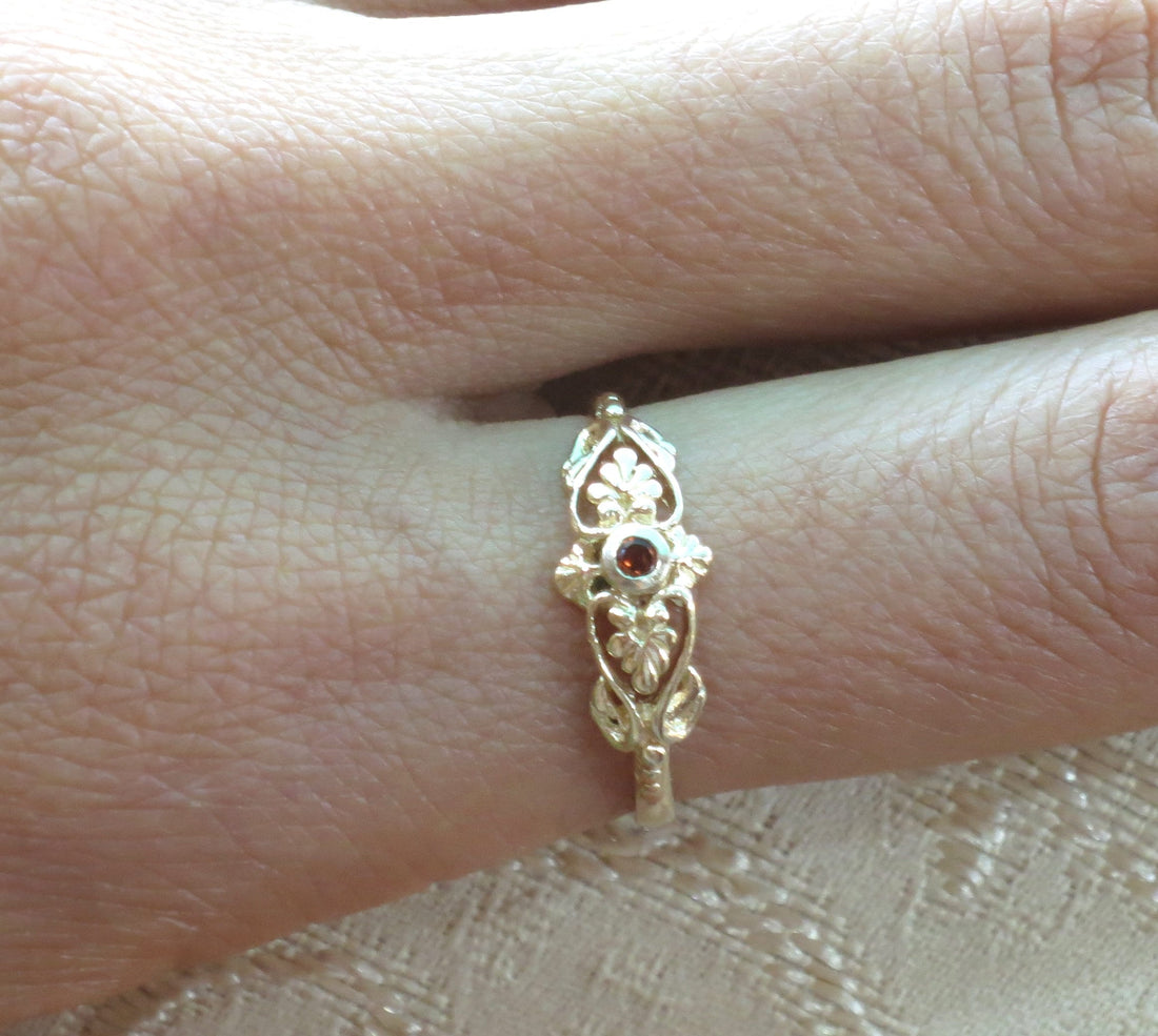 טבעת זהב 14 קראט משובצת אמרלד, טבעת זהב 14 קראט מלאה בסגנון ויקטוריאני