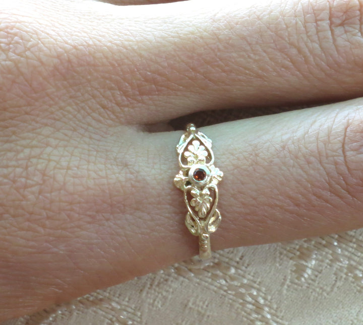 טבעת זהב 14 קראט משובצת אמרלד, טבעת זהב 14 קראט מלאה בסגנון ויקטוריאני