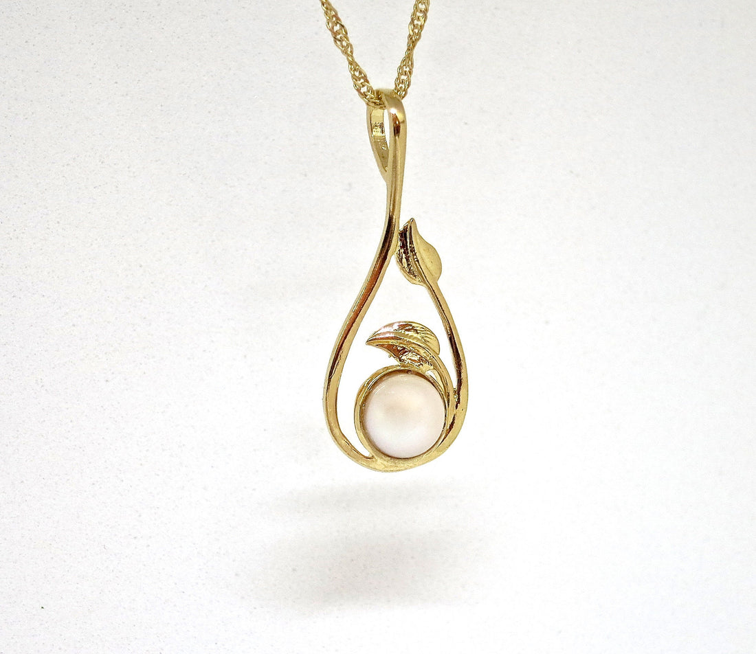 שרשרת תליון עלה בעבודת יד מזהב 14 קראט