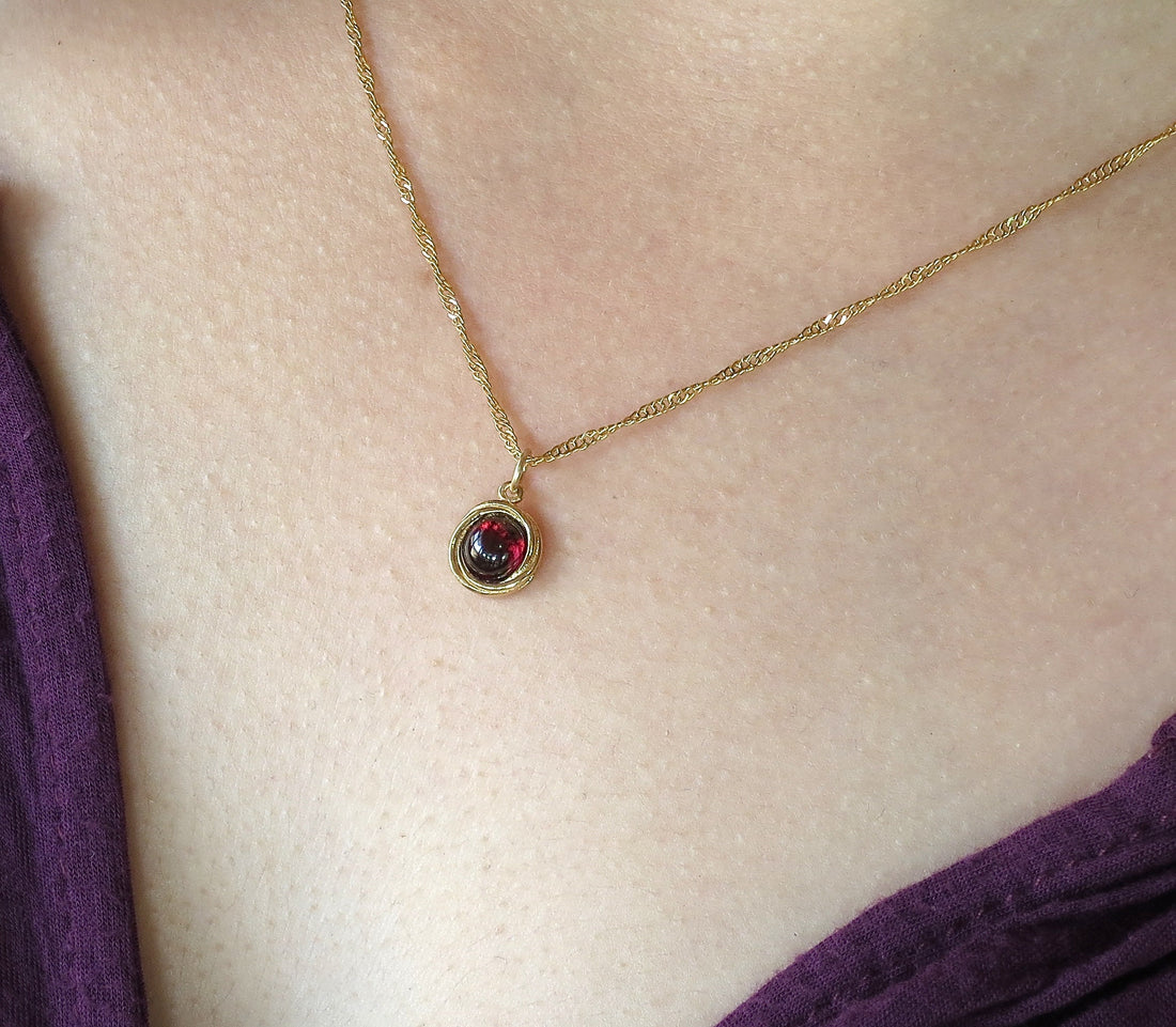 שרשרת זהב מלא 14 קראט משובצת גארנט, שרשרת תליון אבן אדומה קטנה