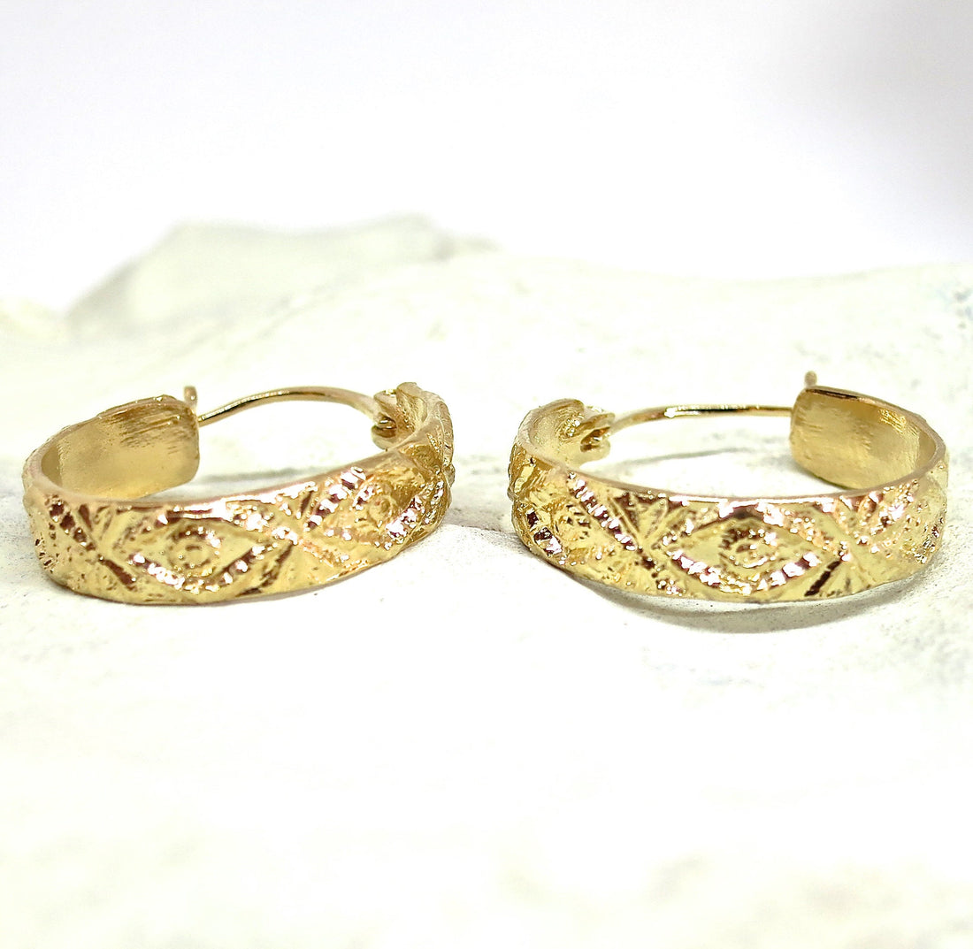 עגילי חישוק זהב עם טקסטורה, עגילי זהב בוהמיים