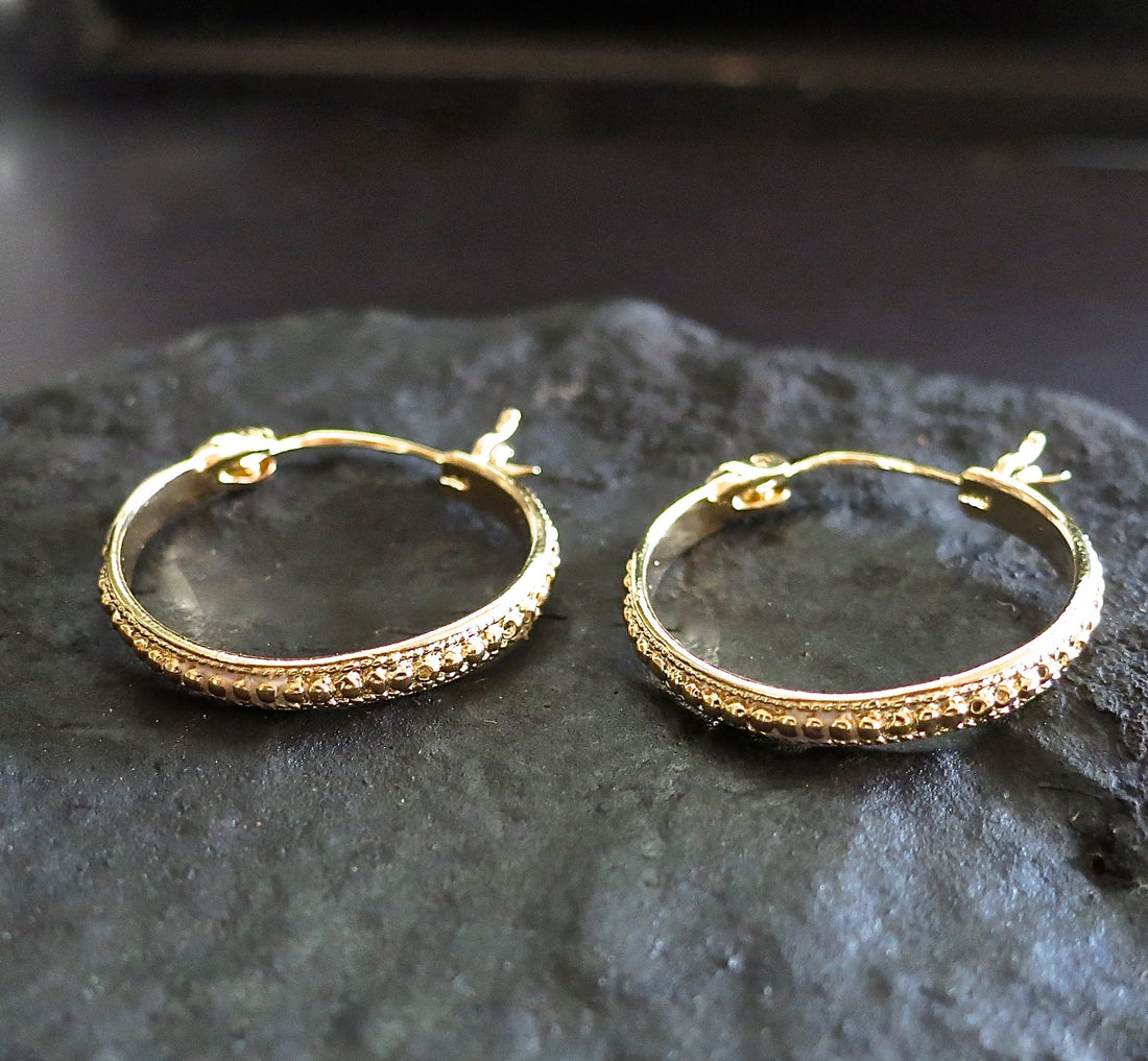 עגילי חישוק זהב בסגנון וינטג'