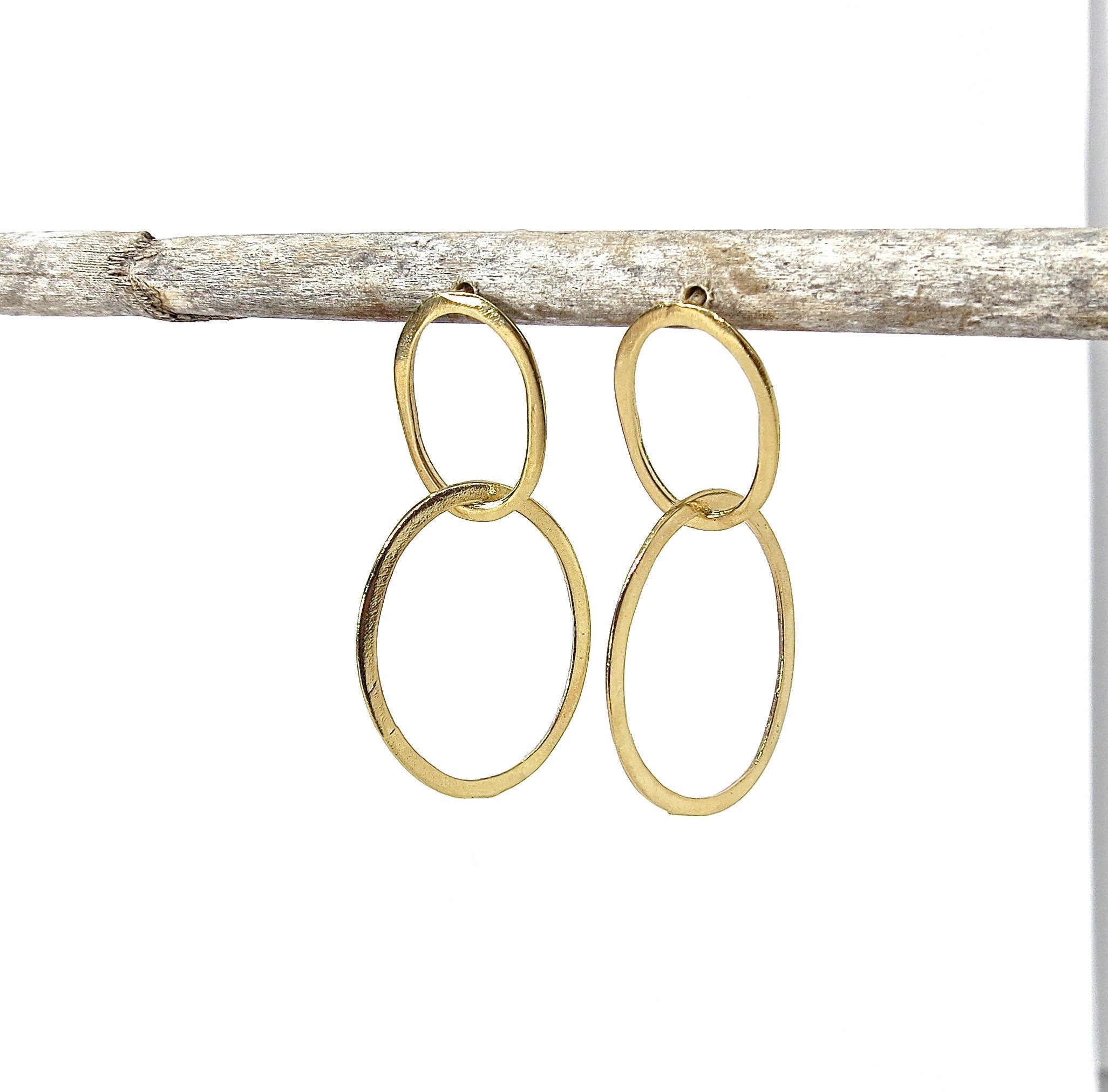 עגילי חישוק זהב מלא 14 קראט: עגילי חישוק מודרניים