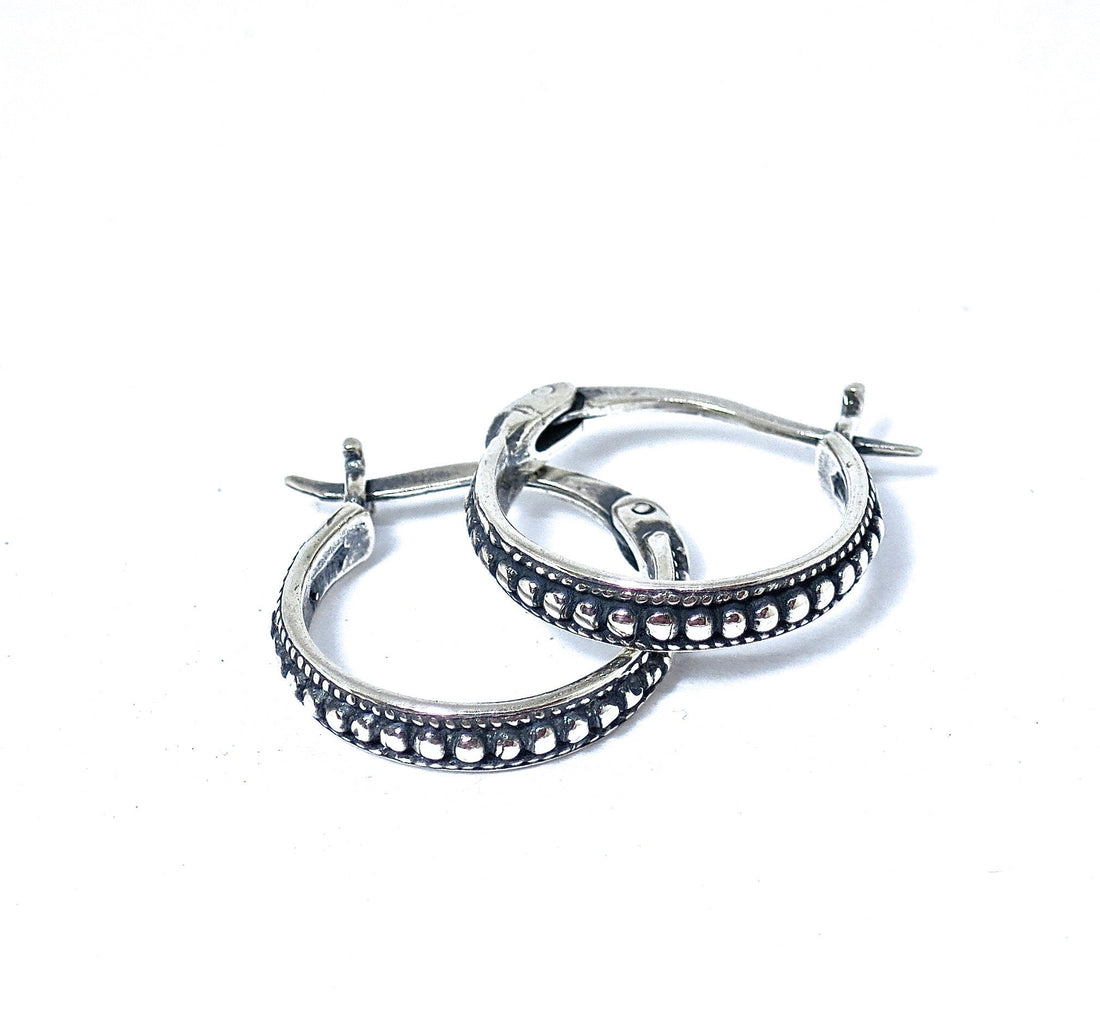 עגילי חישוק בעבודת יד, עגילי חישוק קטנים מכסף סטרלינג 925