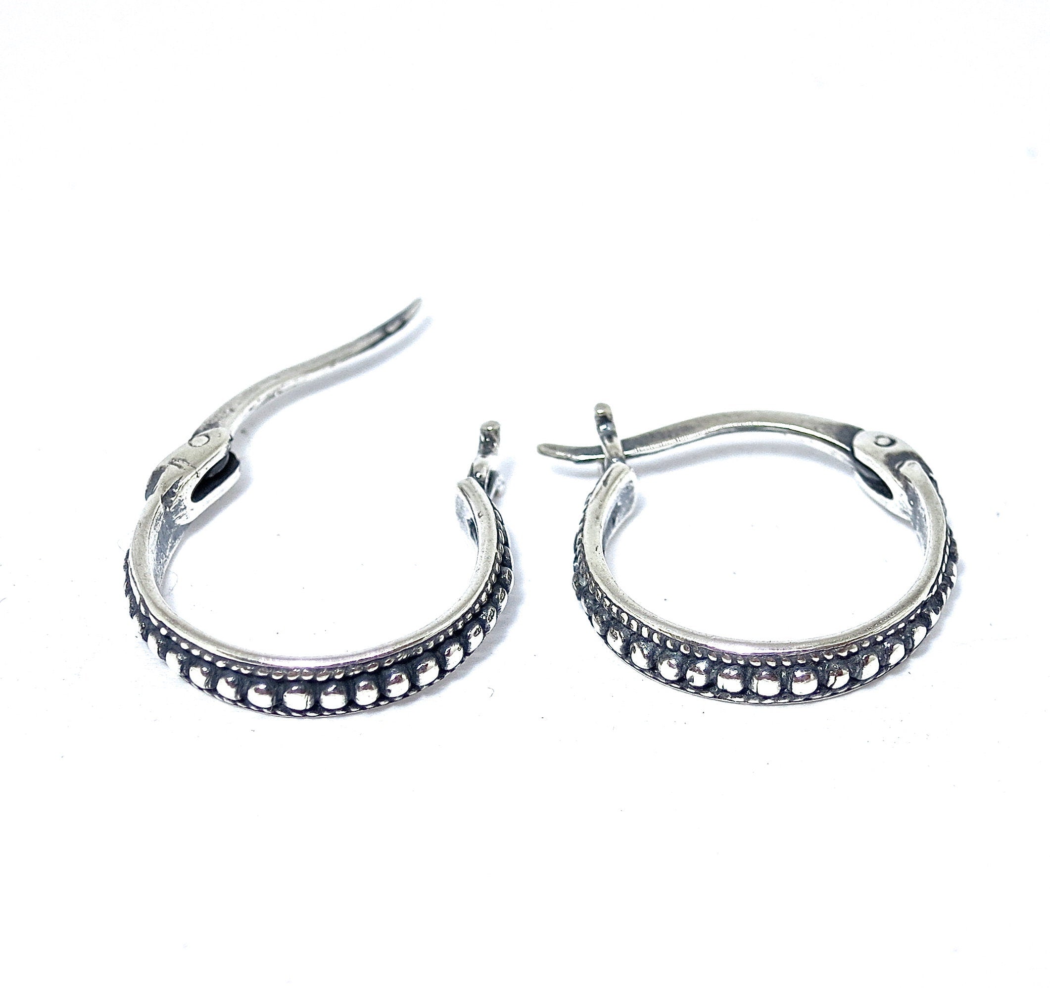 עגילי חישוק בעבודת יד, עגילי חישוק קטנים מכסף סטרלינג 925