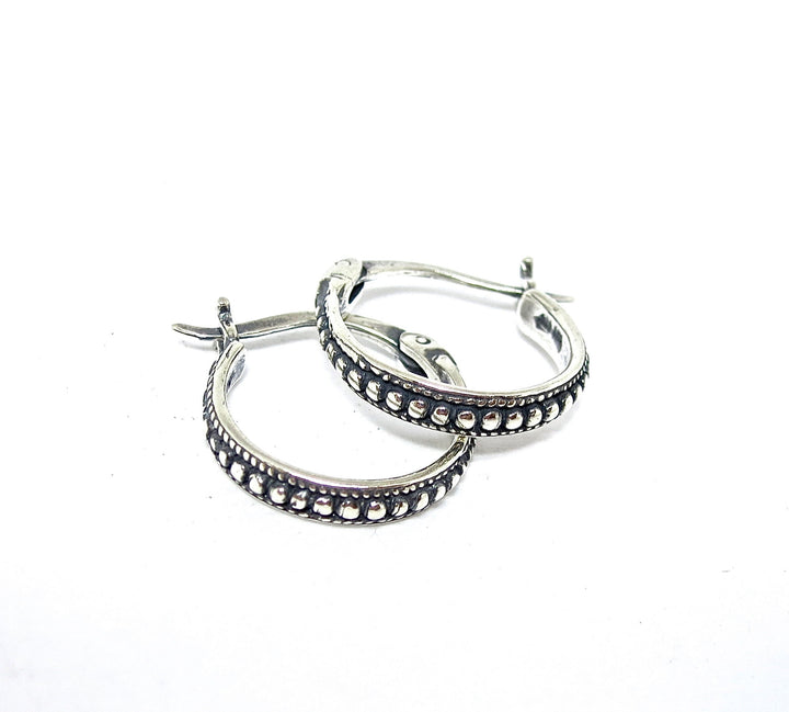 עגילי חישוק בעבודת יד, עגילי חישוק קטנים מכסף סטרלינג 925