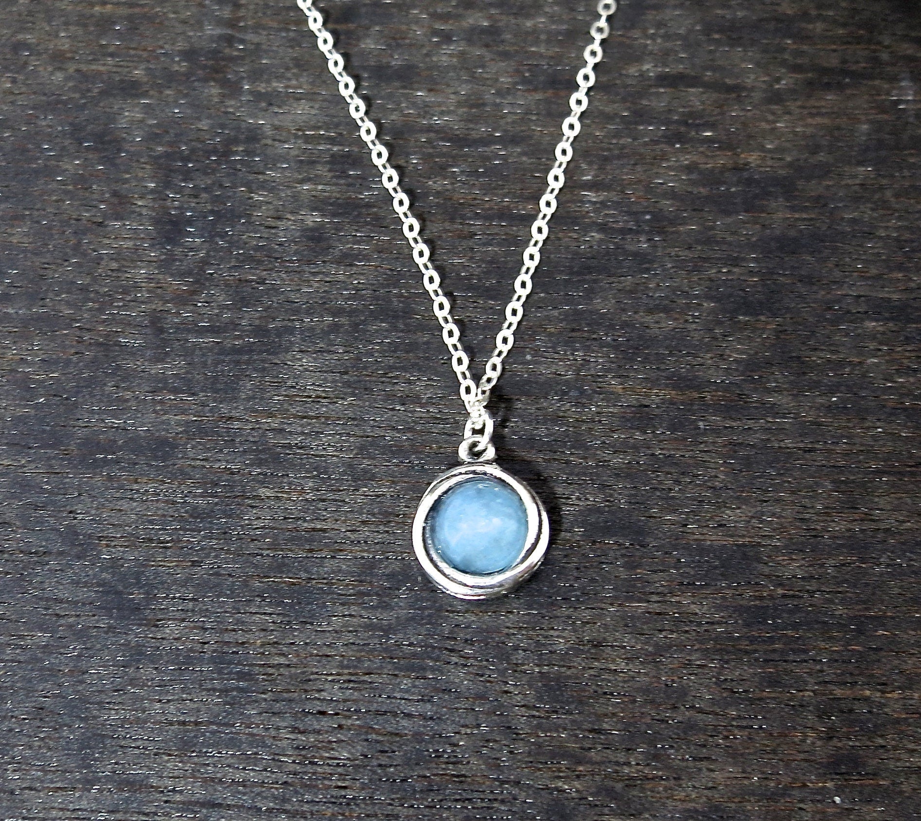 שרשרת תליון אקוומרין קטנה, שרשרת כסף עגולה זעירה בצבע אקוומרין