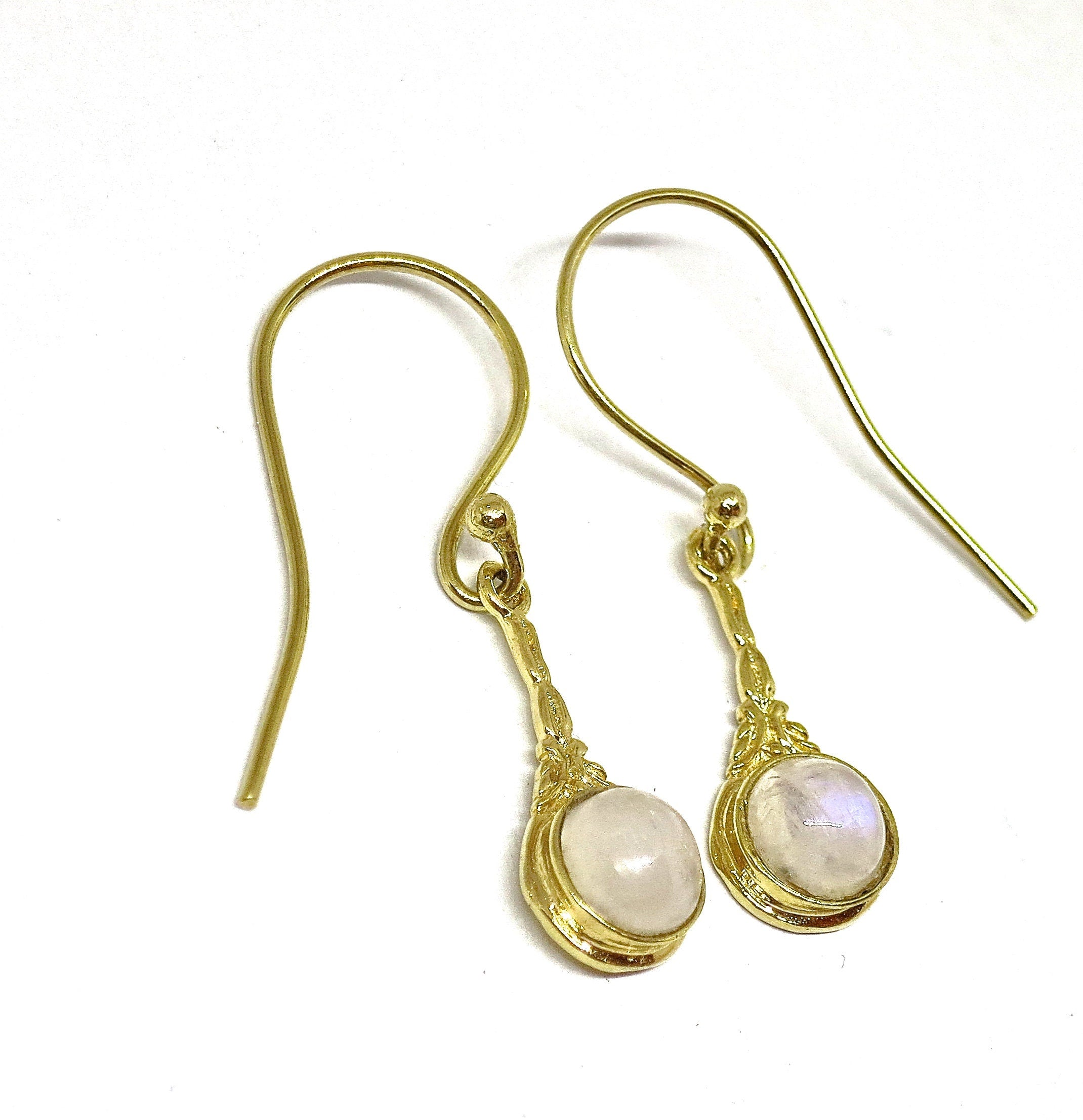 עגילי זהב 14 קראט מלאים משובצים באבן ירח