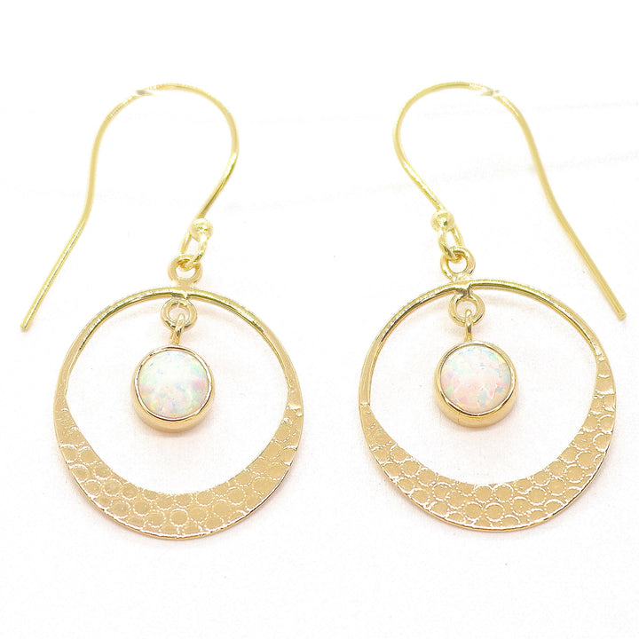 עגילי חישוק פתוחים עם אופל תלוי מזהב 14 קראט חישוקי אופל מודרניים ואלגנטיים מתנה לה