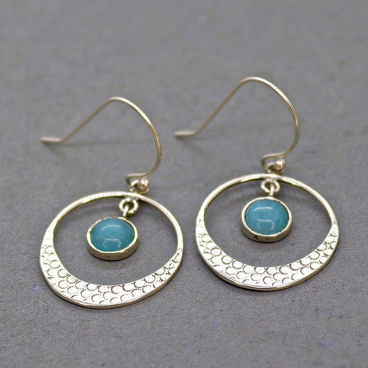 עגילי כסף תלויים אקוומרין חישוקים בעבודת יד משובצים