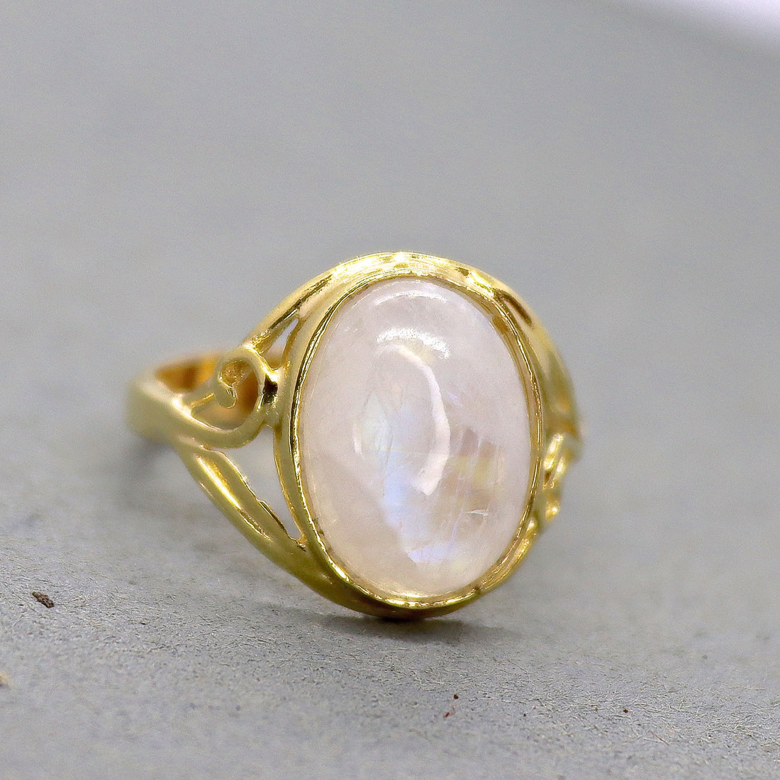 טבעת זהב מונסטון טבעת אבני חן טבעיות בעבודת יד