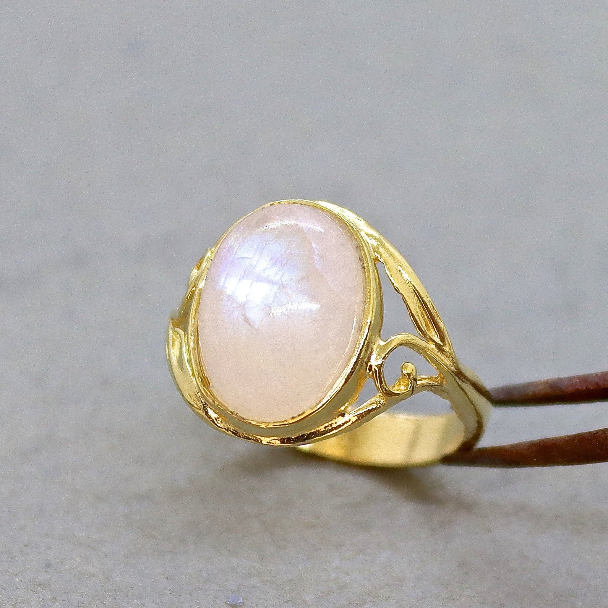 טבעת זהב מונסטון טבעת אבני חן טבעיות בעבודת יד