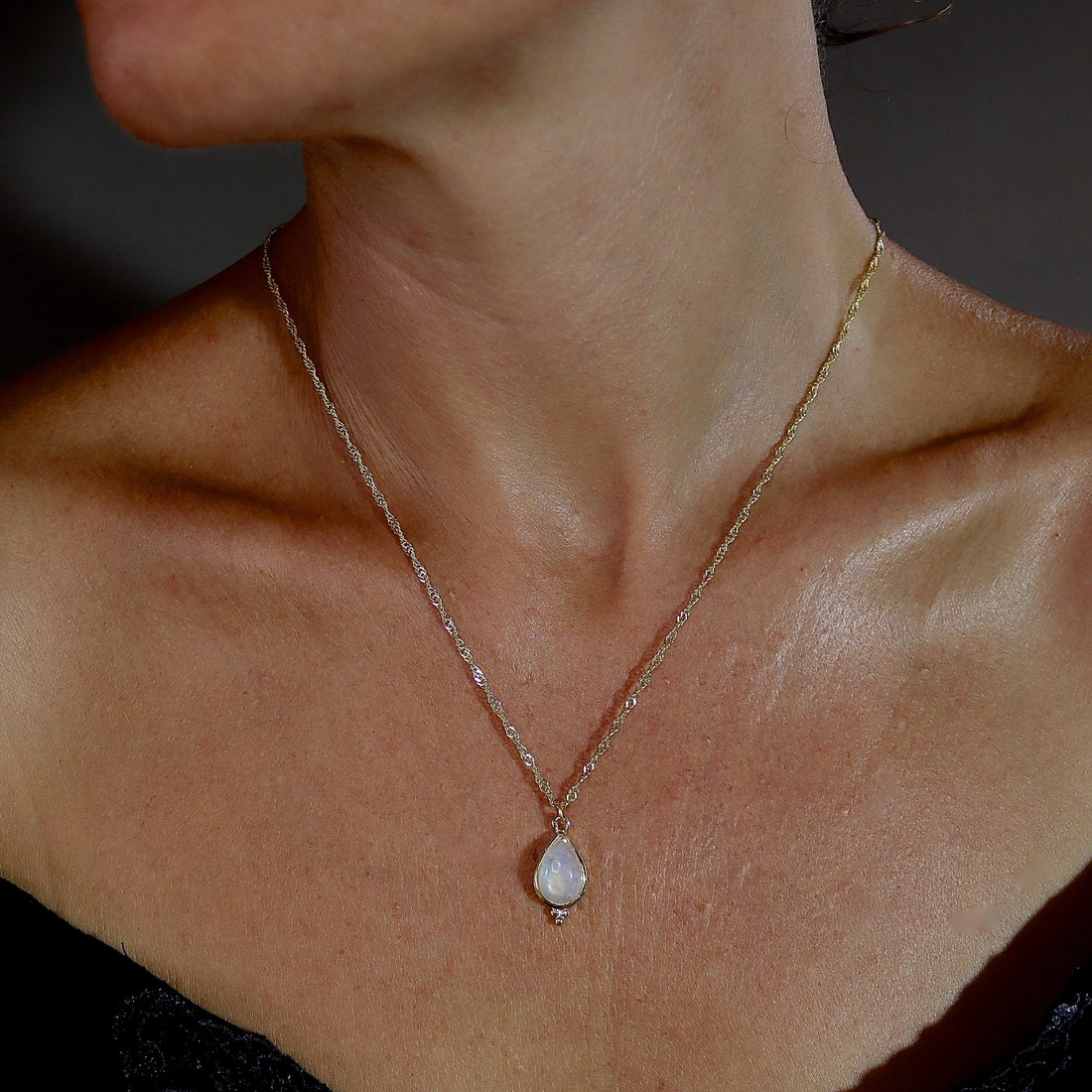 שרשרת אבן ירח, שרשרת טיפות מזהב מלא 14 קראט