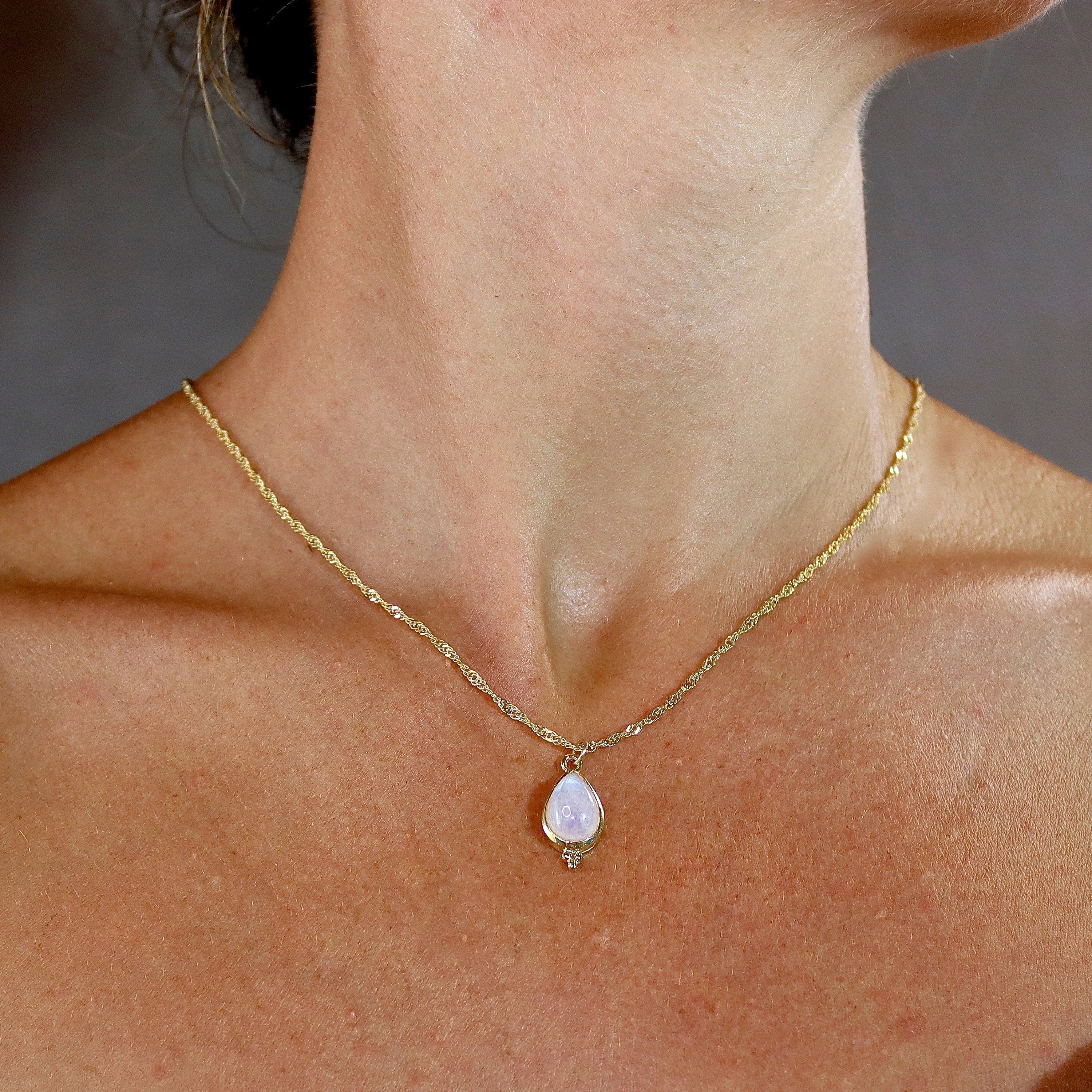 שרשרת אבן ירח, שרשרת טיפות מזהב מלא 14 קראט