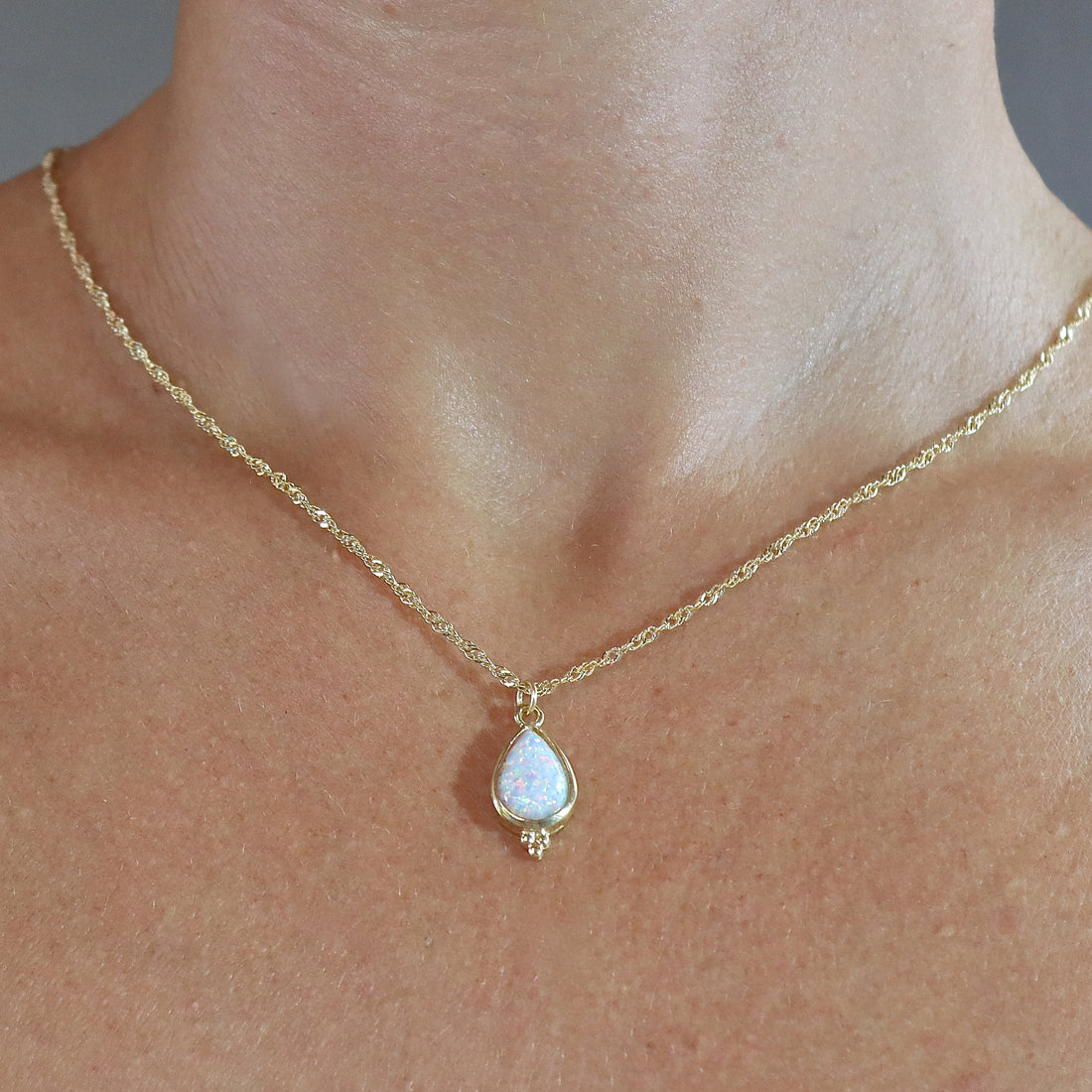 שרשרת אופל זהב, שרשרת אופל לבן, תליון זהב אלגנטי לנשים