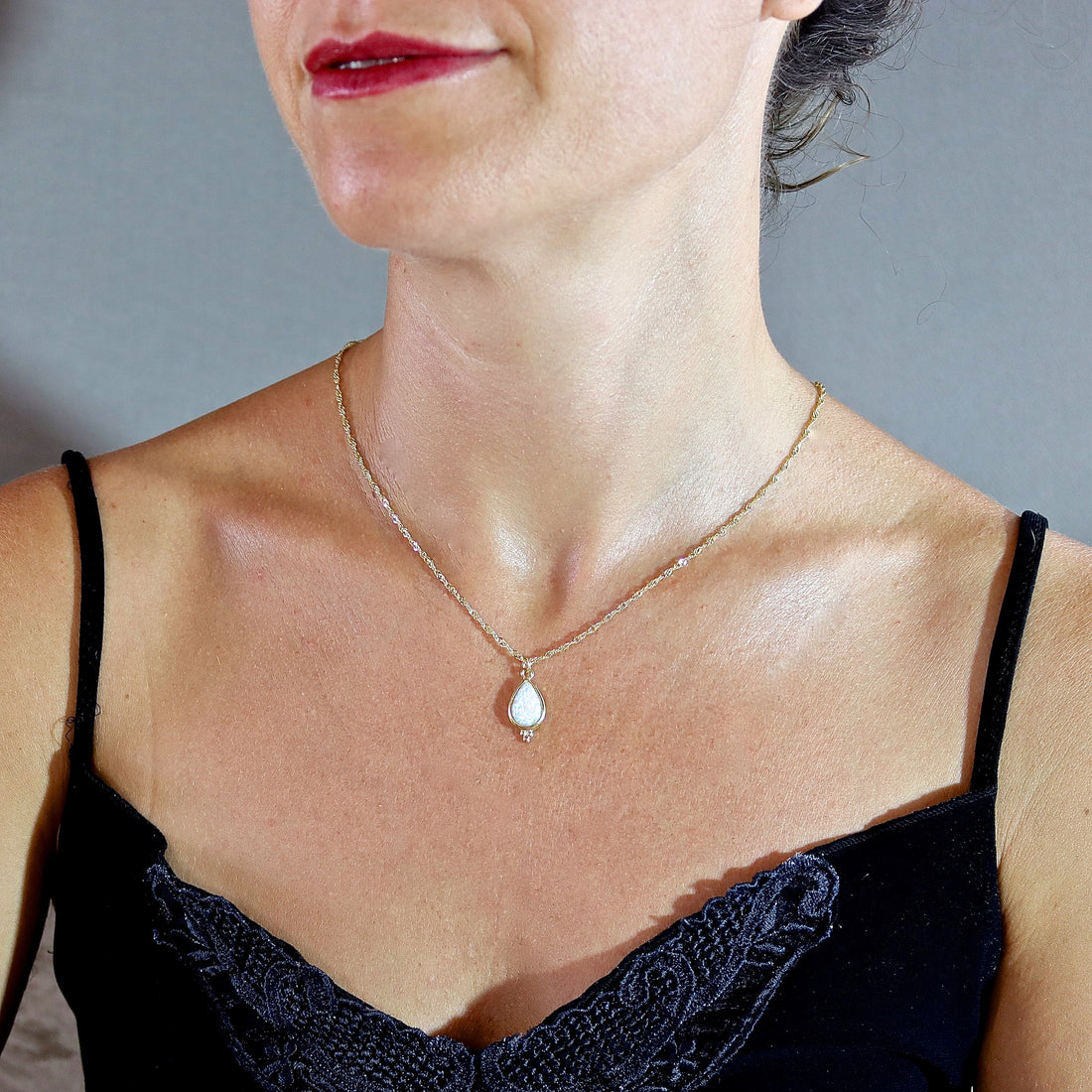 שרשרת אופל זהב, שרשרת אופל לבן, תליון זהב אלגנטי לנשים