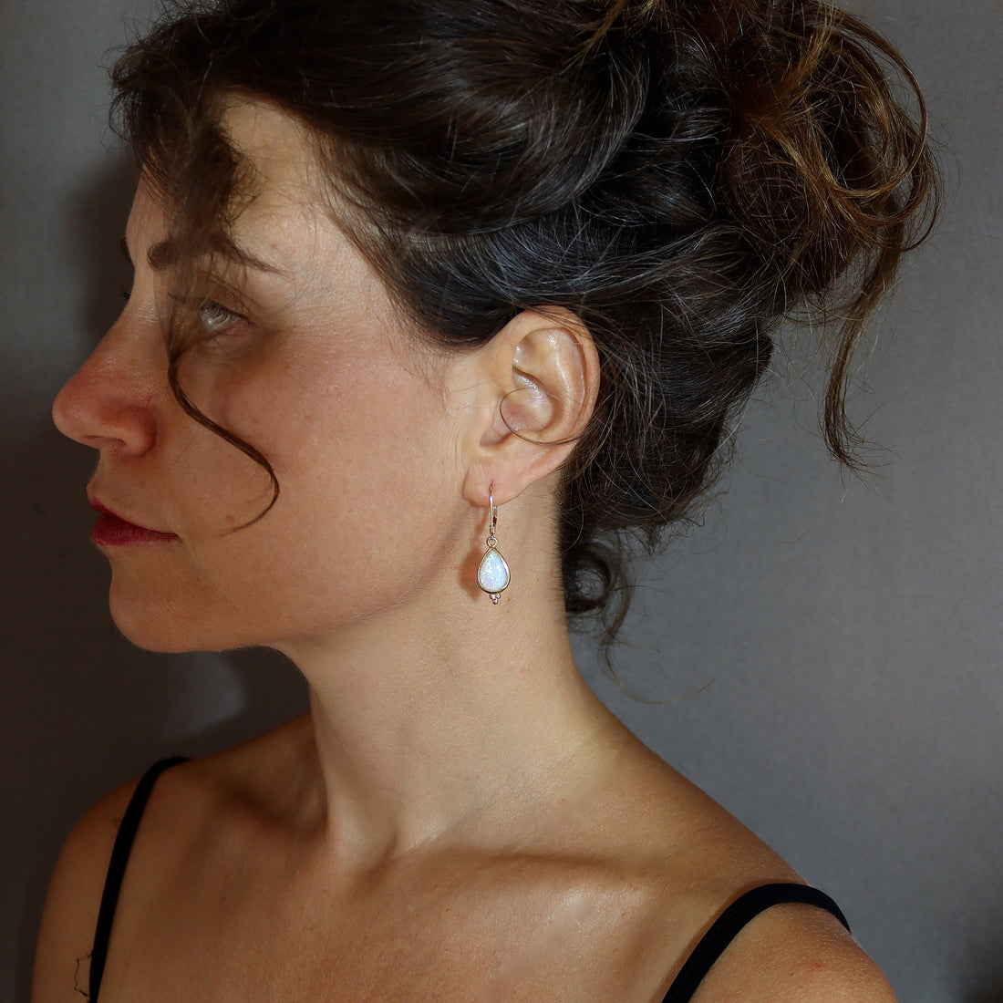 עגיל אופל זהב תלוי לאישה, עגילי טיפה עם אבן לידה