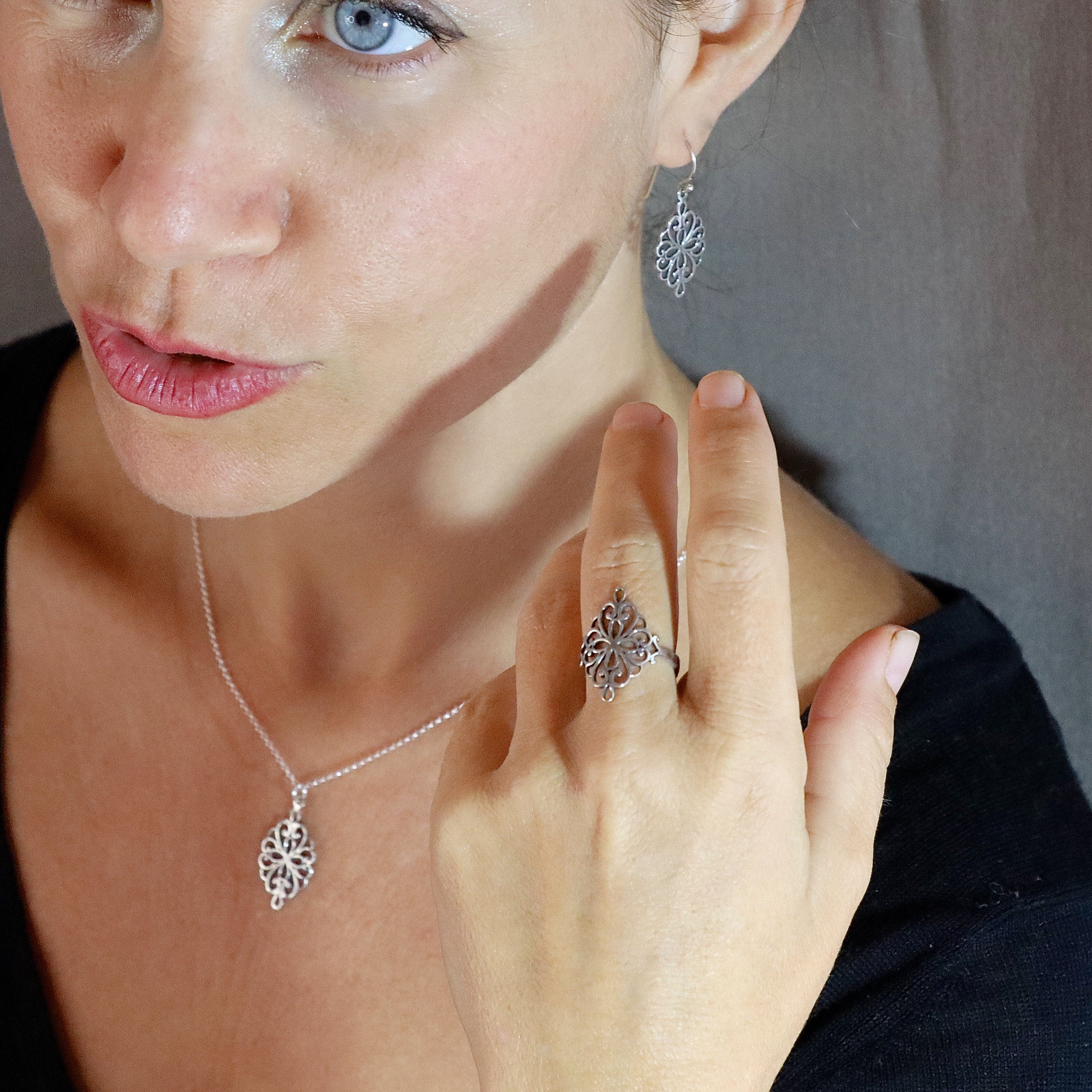 טבעת כסף סטרלינג פיליגרן: תכשיטים ויקטוריאניים בעבודת יד