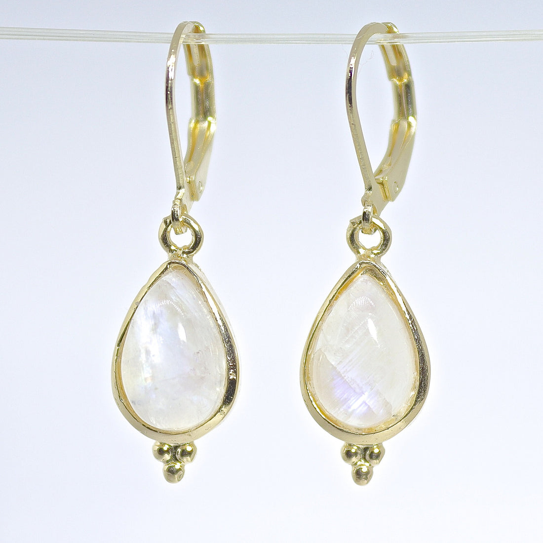 עגילי מונסטון, עגילי זהב 14 קראט מלאים בצורת טיפה לנשים, תכשיטי אבן לידה אלגנטיים, מתנה לאישה, מתנת יום נישואין עבורה