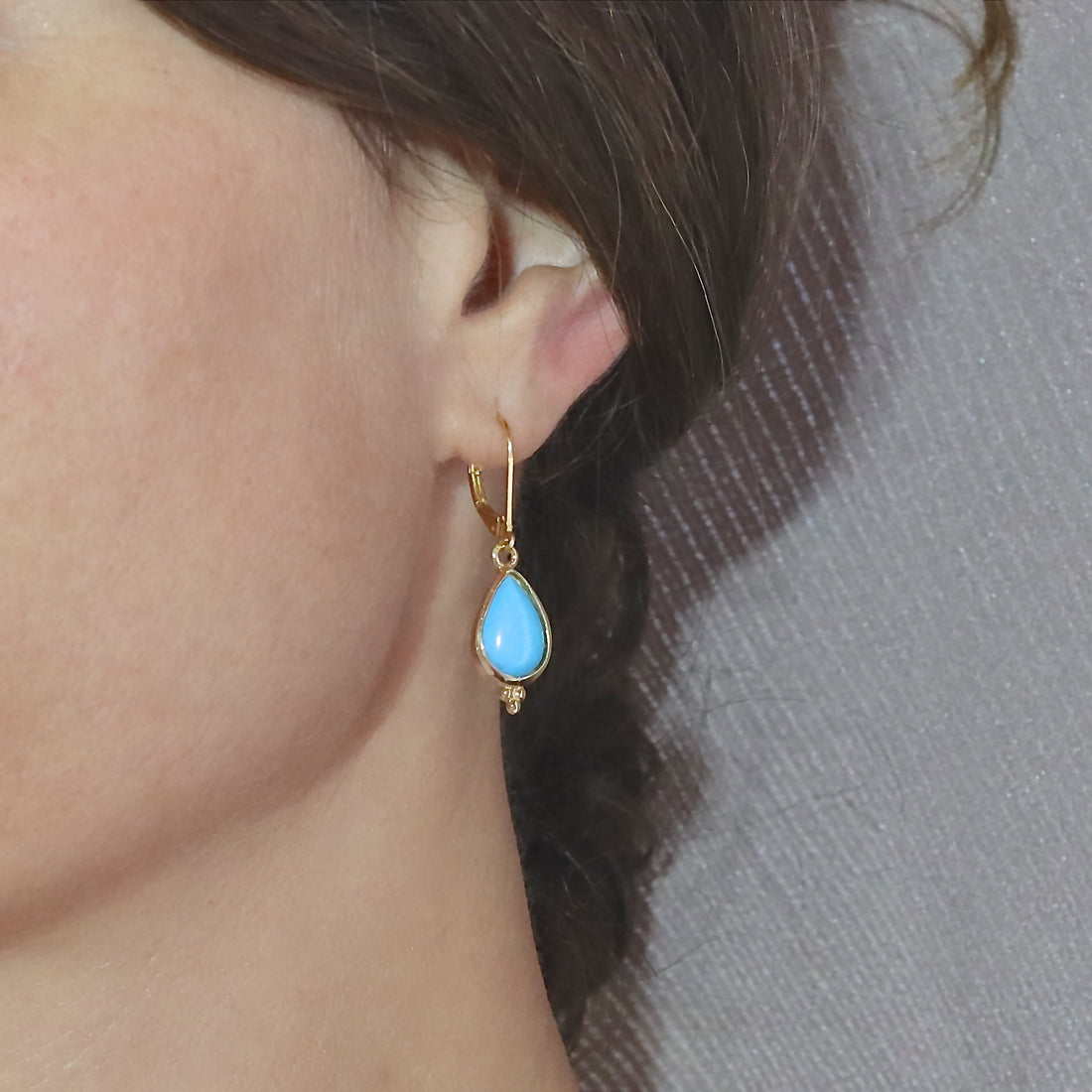 עגילי זהב טורקיז עם דמעה