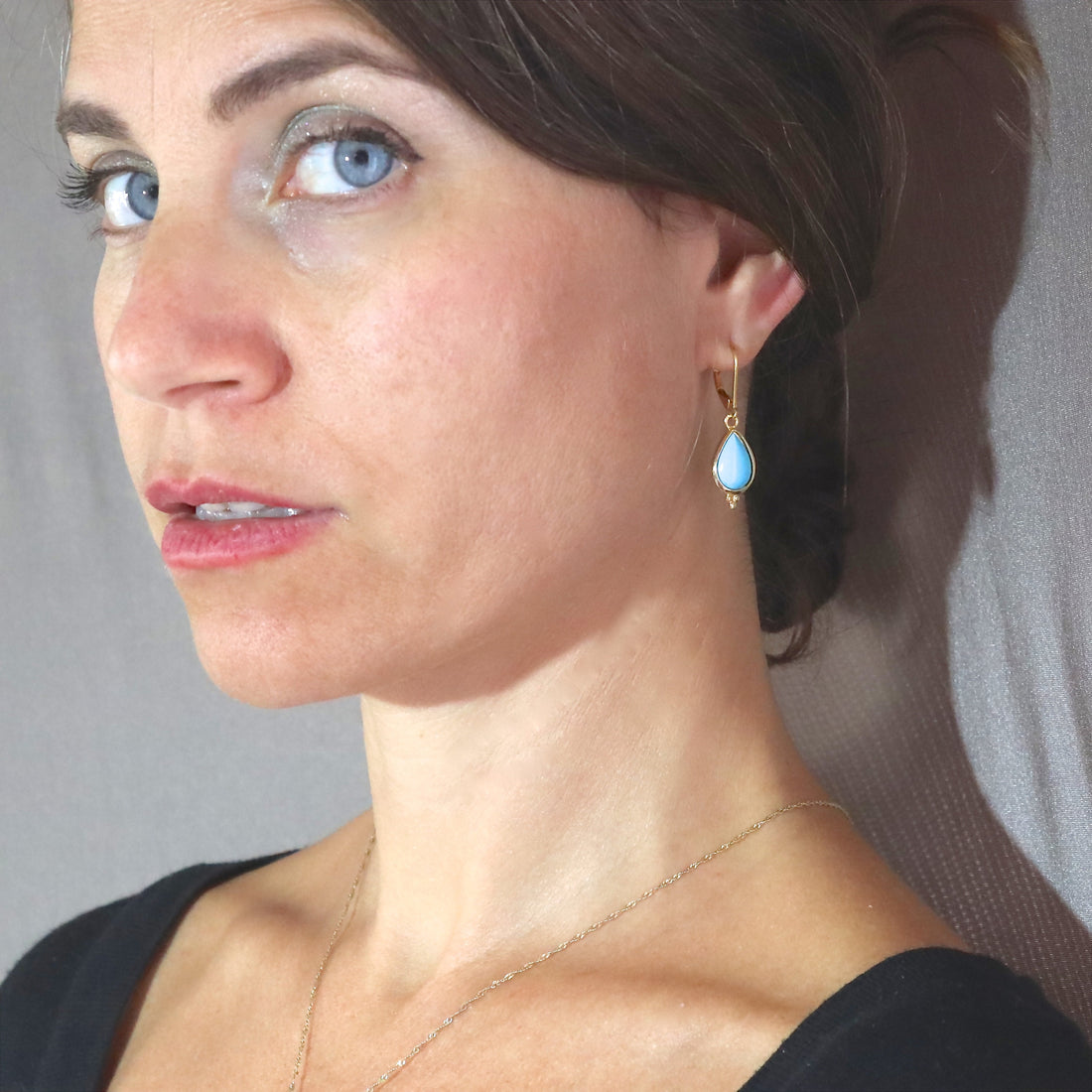 עגילי זהב טורקיז עם דמעה