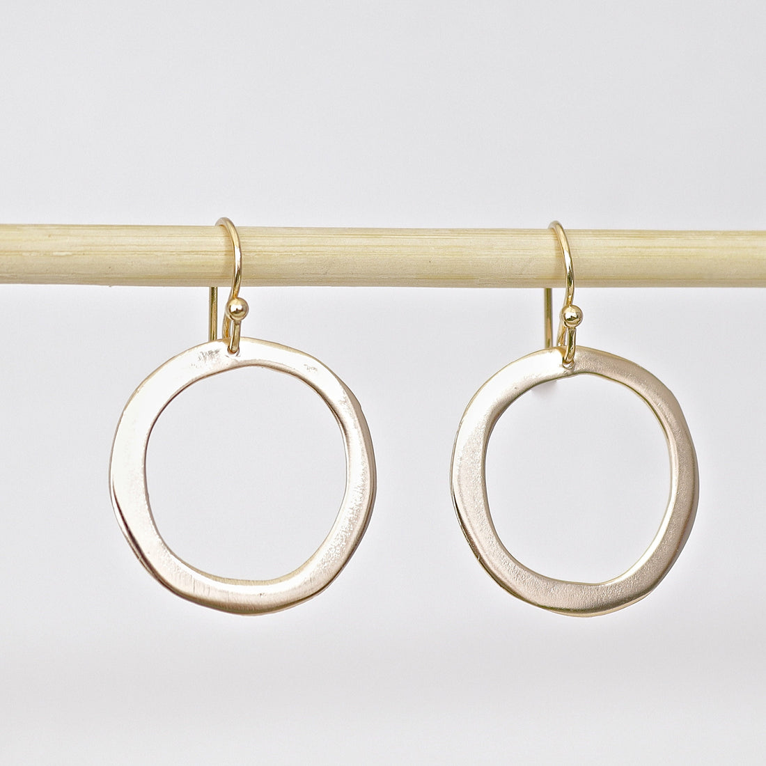 עגילי חישוק זהב 14K מוצק, עיגול פתוח עגילי פוסט