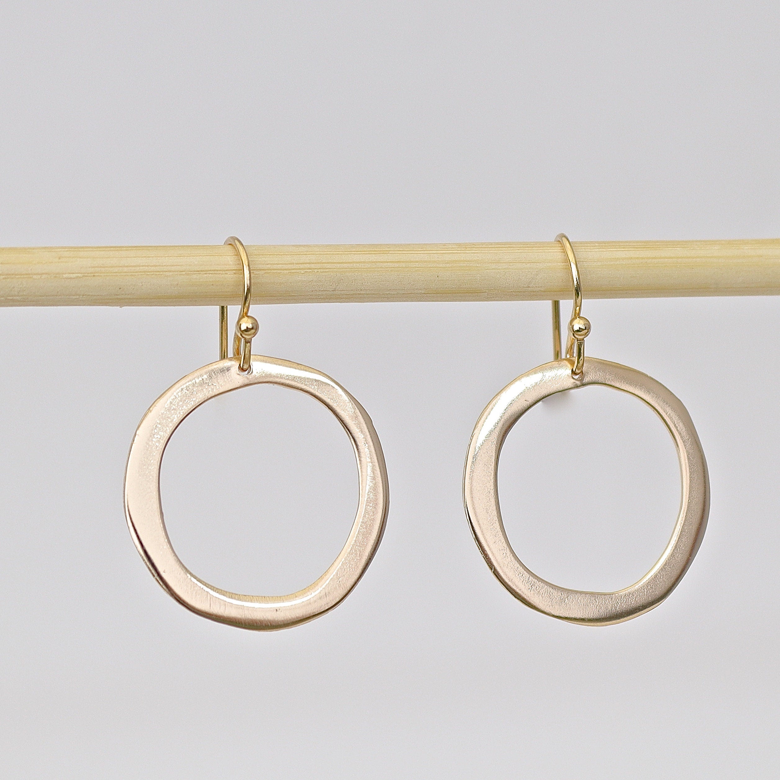 עגילי חישוק זהב 14K מוצק, עיגול פתוח עגילי פוסט