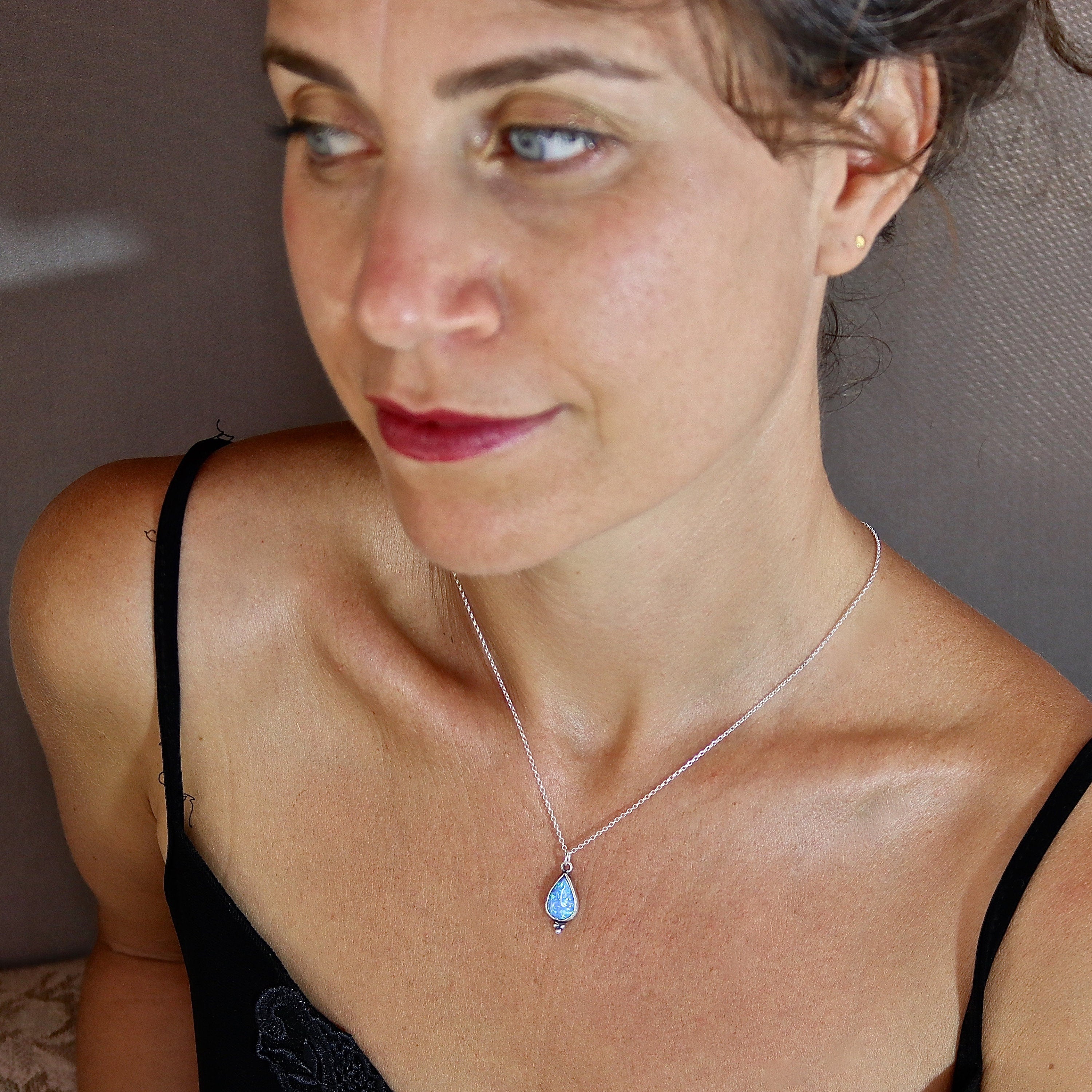 תליון שרשרת טיפת אופל, תליון דמעה מכסף סטרלינג 925, שרשרת אופל כחול