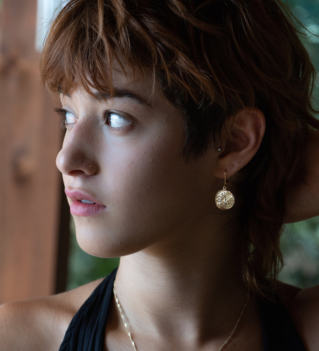 עגיל תלוי דיסק מזהב 14 קראט, עיצוב עיגול מטבעות מרקם, תכשיטי בוהו