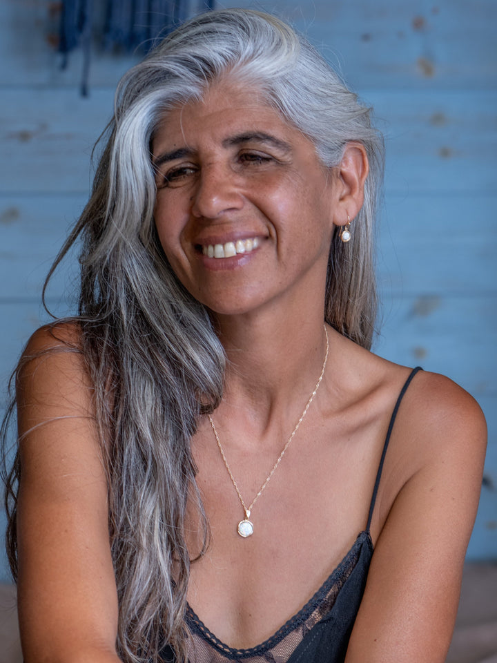 סט עגילי זהב אוניקס שחור ותליון שרשרת