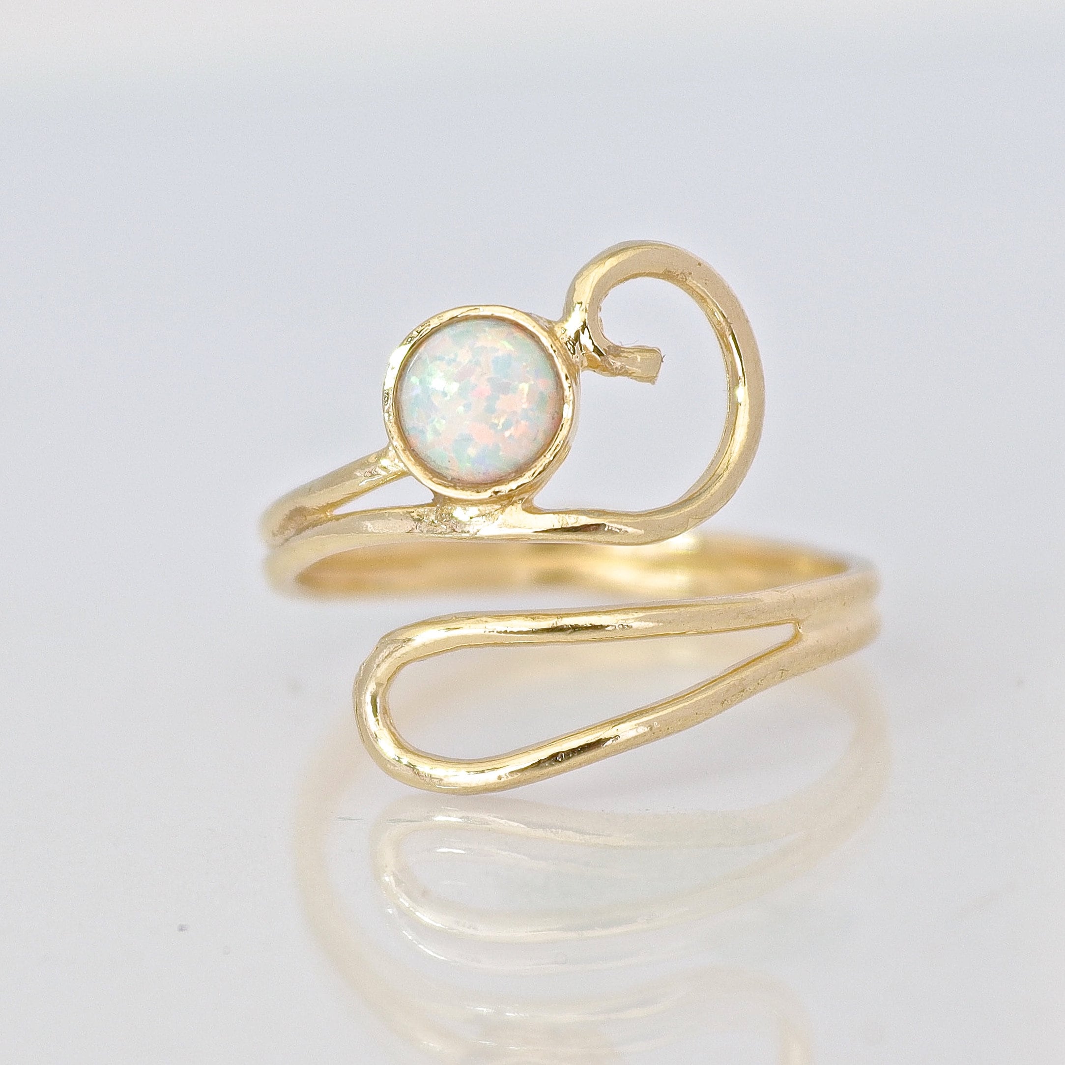 טבעת זהב פתוחה מתכווננת אופל לבן