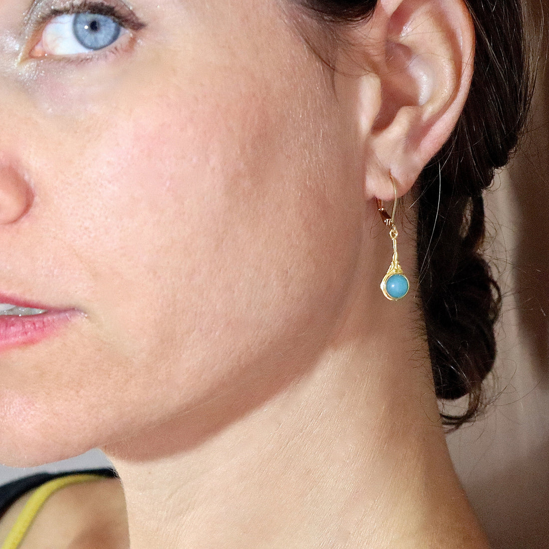 עגילי זהב אקוומרין, עגילים בסגנון ויקטוריאני עם אבן כחולה