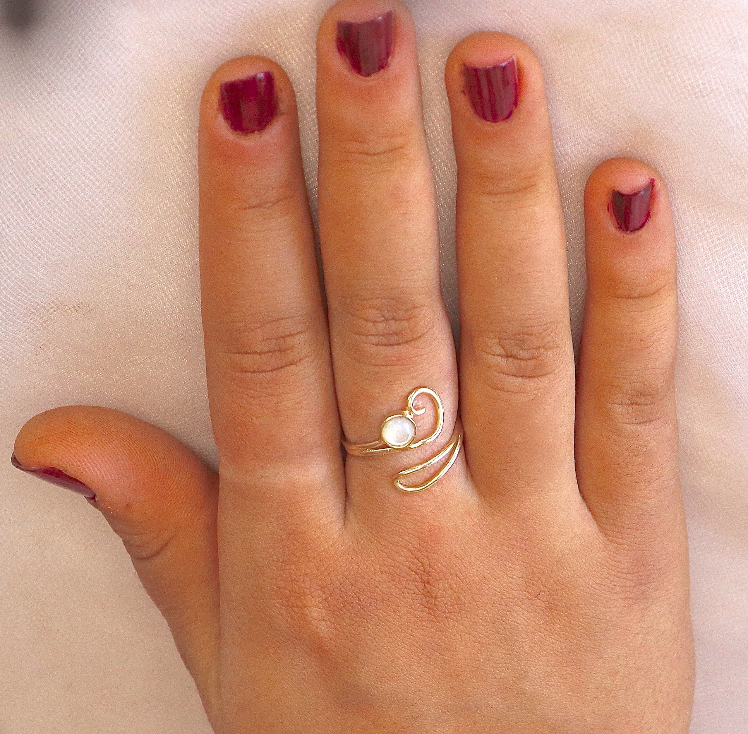 טבעת זהב אופל, טבעת זהב 14 קראט אופל לבן מתכוונן