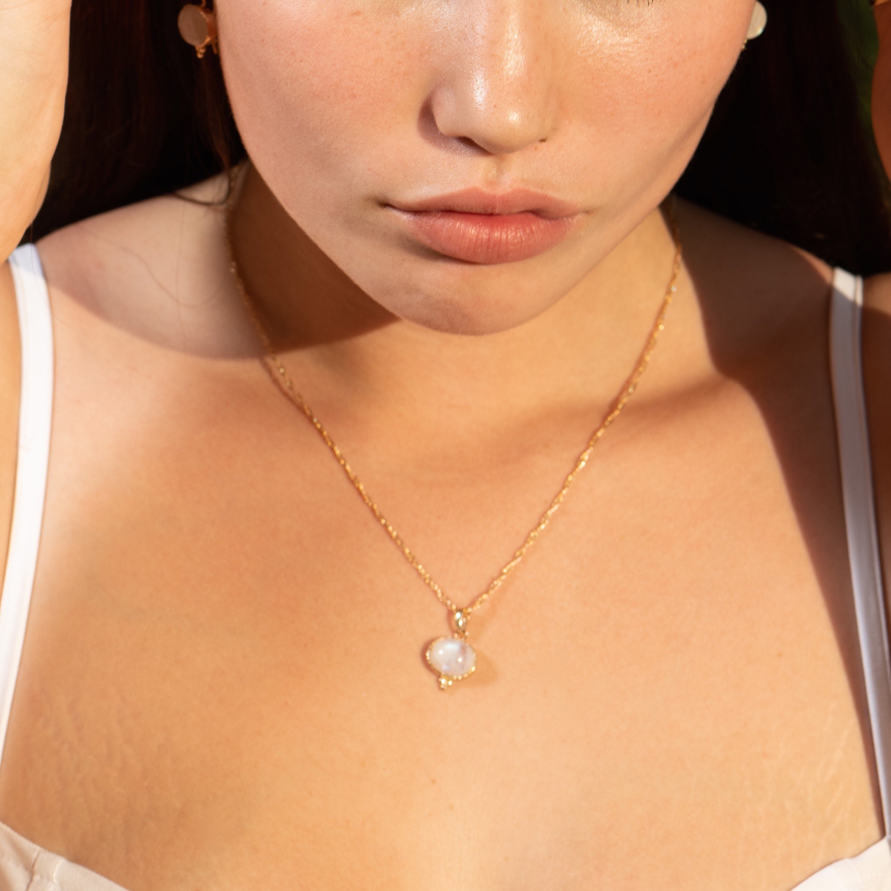 שרשרת זהב מונסטון, שרשרת זהב מלא 14 קראט משובצת באבן מונסטון לנשים