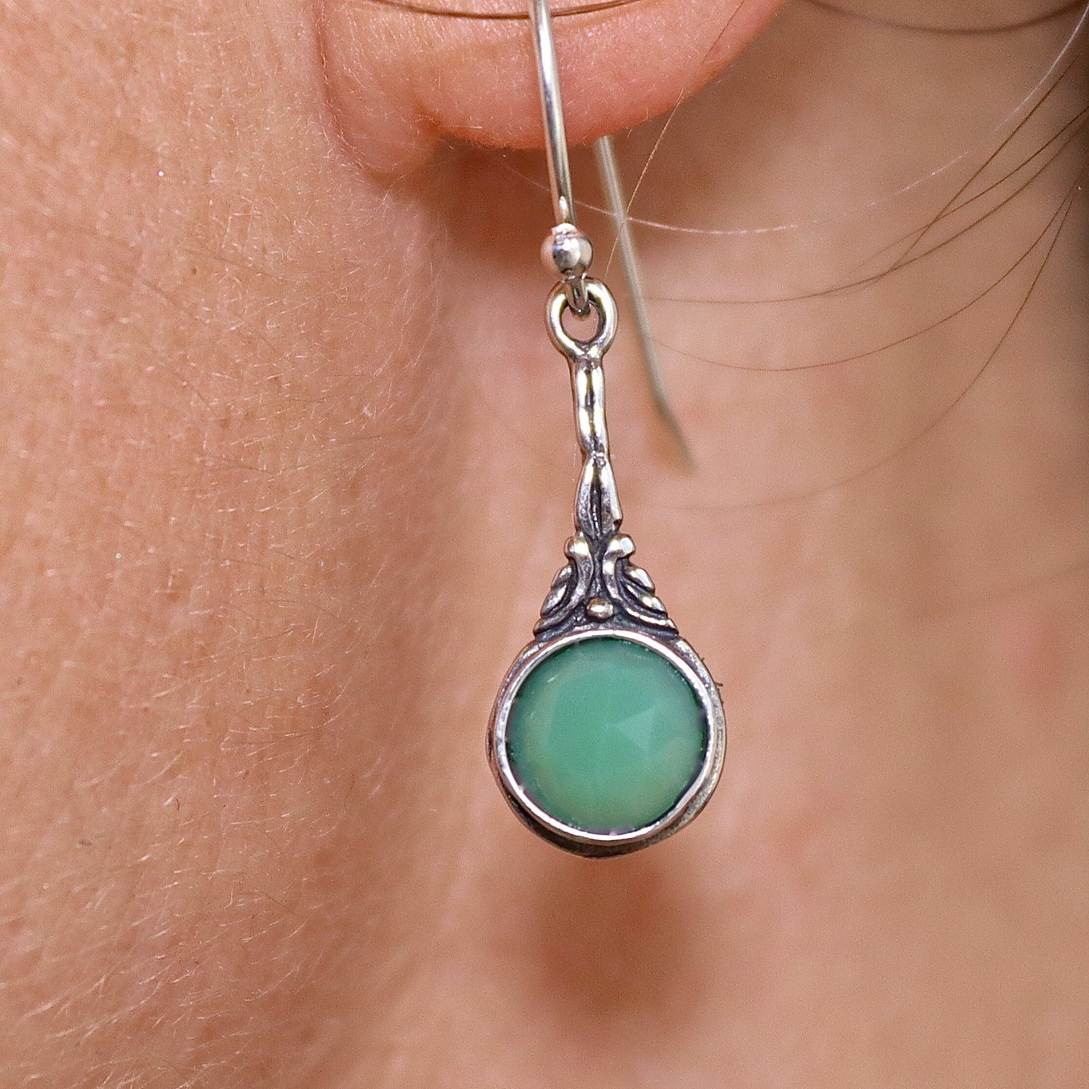 עגילי כסף סטרלינג 925 משובצים באבן ירוקה, בסגנון ויקטוריאני