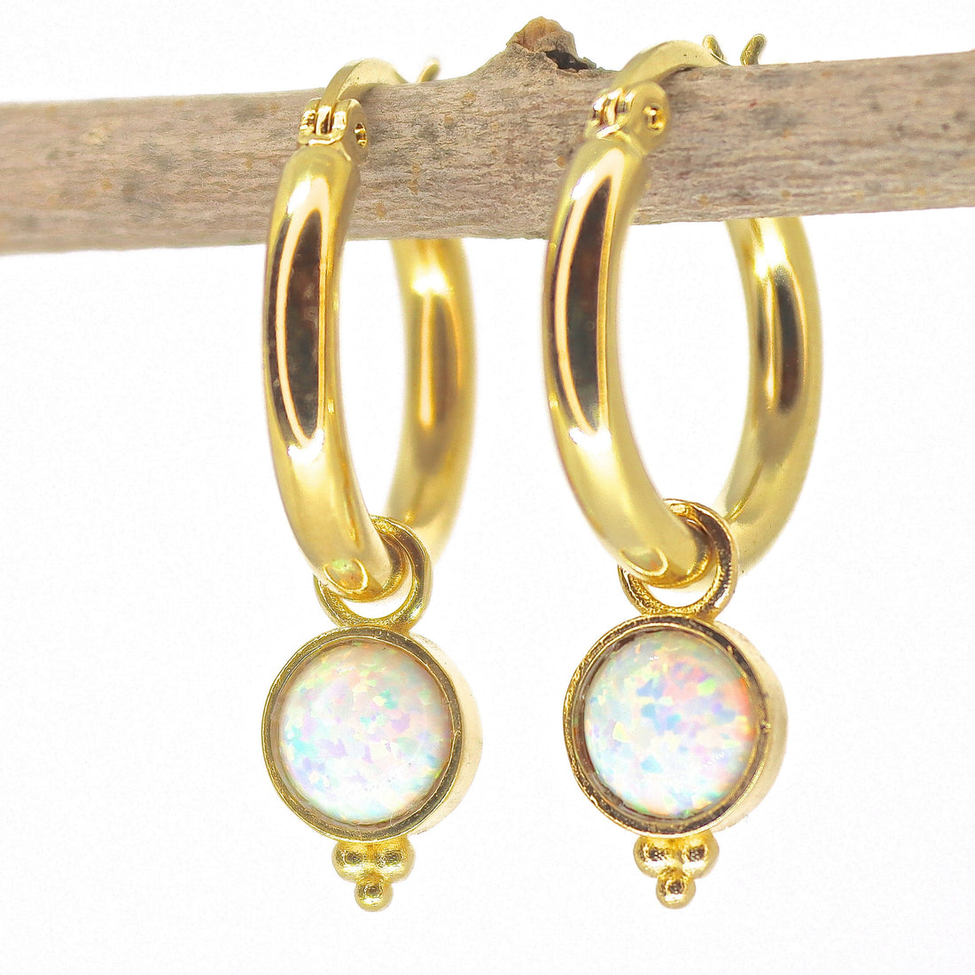 עגילי חישוק מזהב 14 קראט משובצים פנינים