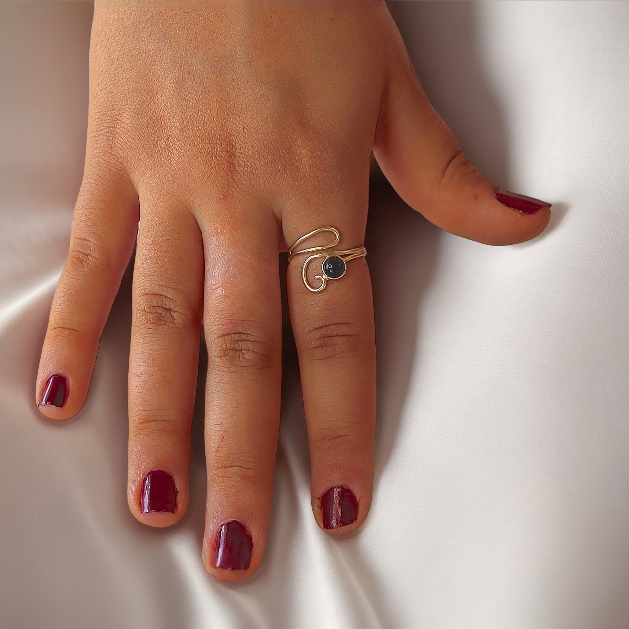 טבעת זהב אוניקס לנשים - תכשיטי זהב שחור פתוחים מתכווננים