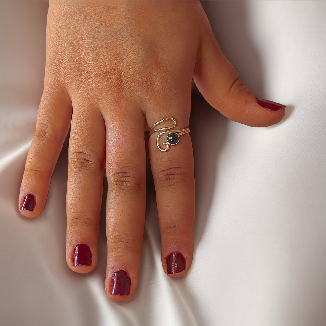 טבעת זהב אוניקס לנשים - תכשיטי זהב שחור פתוחים מתכווננים