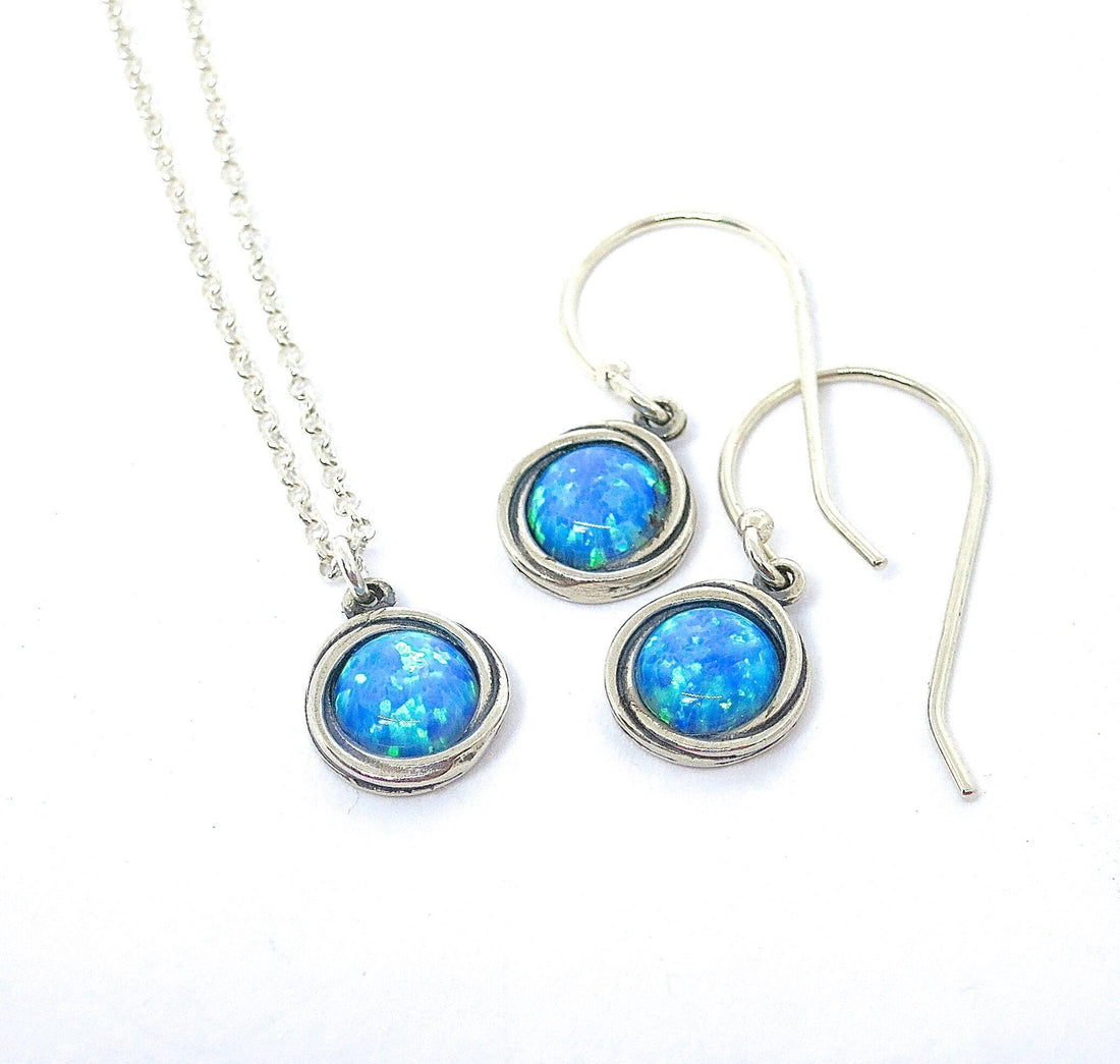 סט תכשיטי כסף סטרלינג אופל כחול, עגילים ושרשרת תלויים