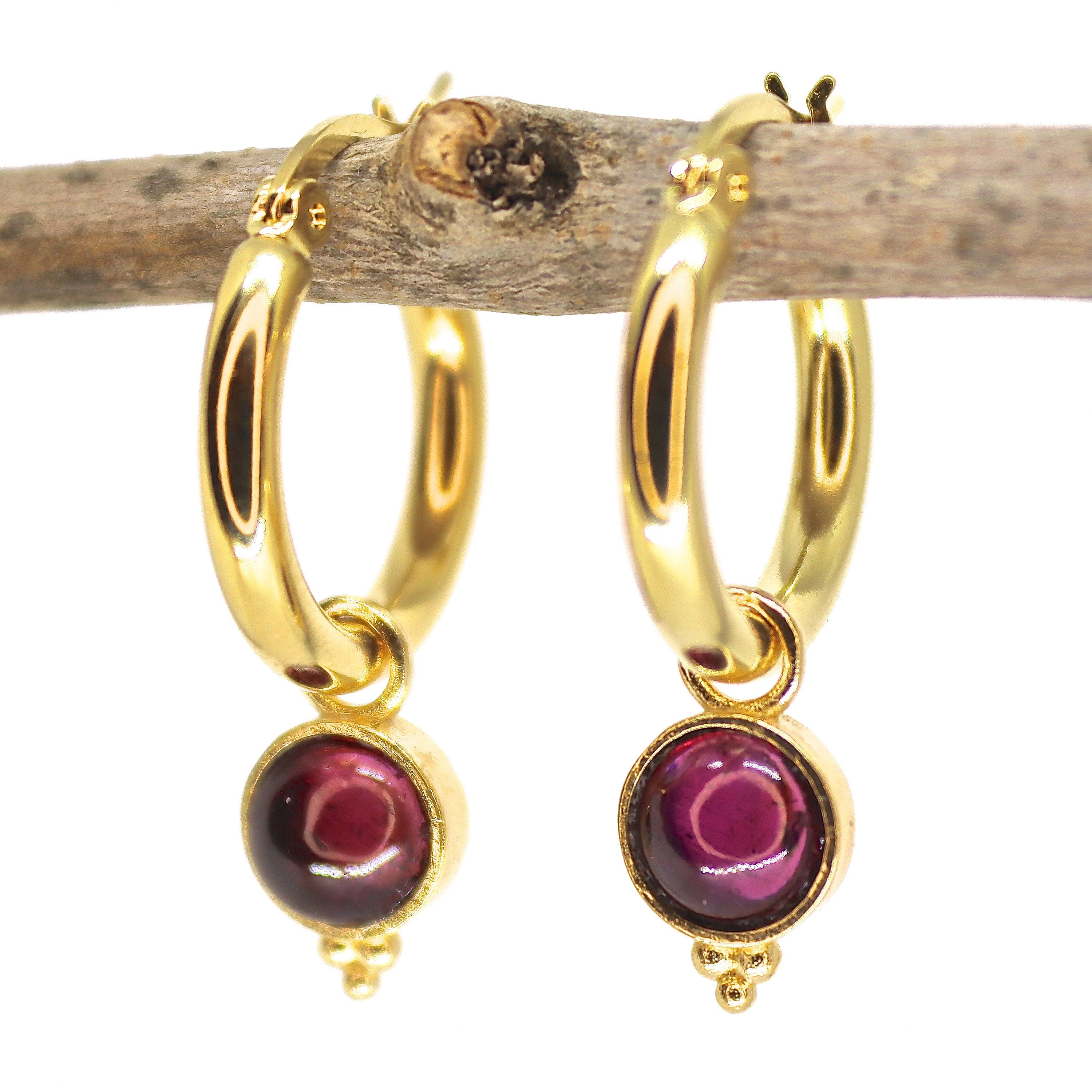 עגילי חישוק מזהב 14 קראט משובצים פנינים