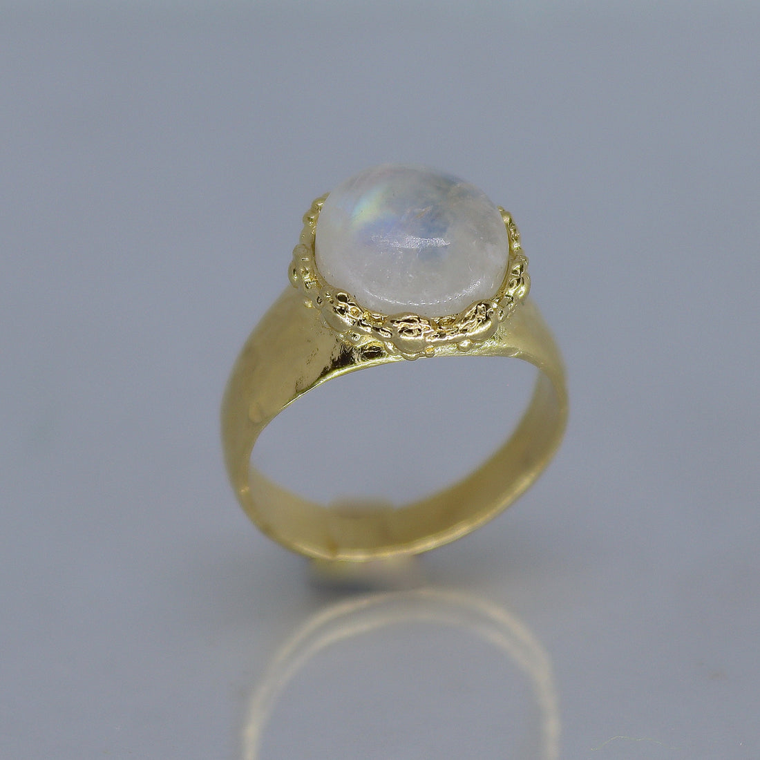 טבעת זהב מונסטון, טבעת טבעת גדולה מרוקעת