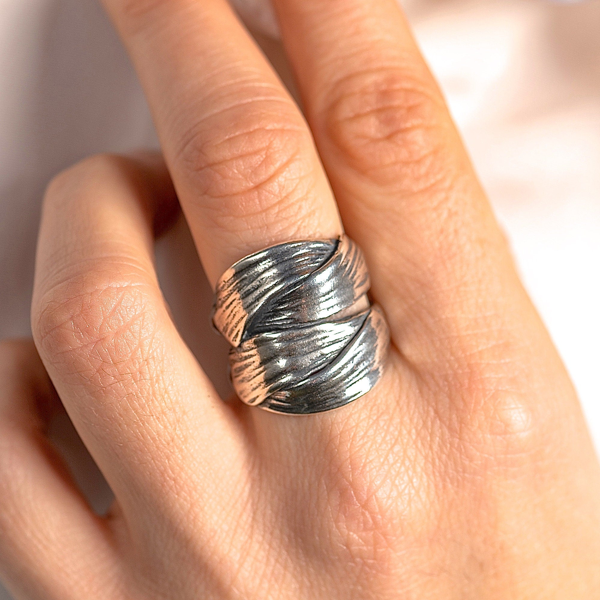 טבעת כסף עבה קלועה