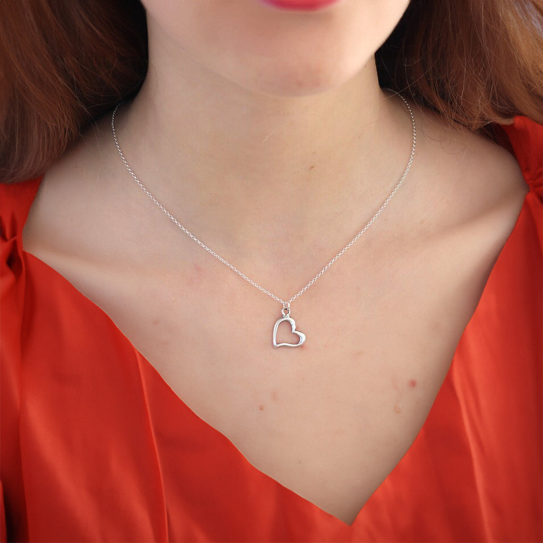 תליון בצורת לב על שרשרת כסף